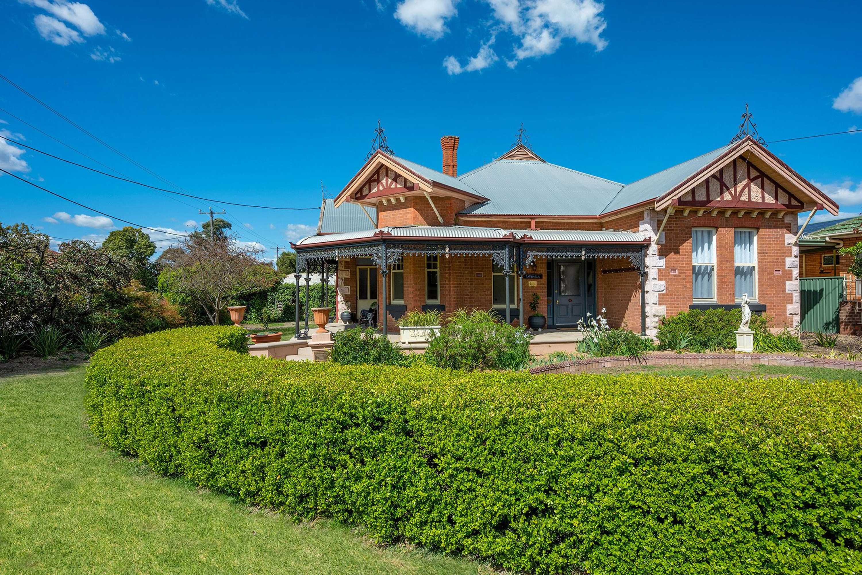 Gift card for Luxury at Lauralla - An Elegant Victorian Escape Gift card for Luxury at Lauralla - An Elegant Victorian Escape