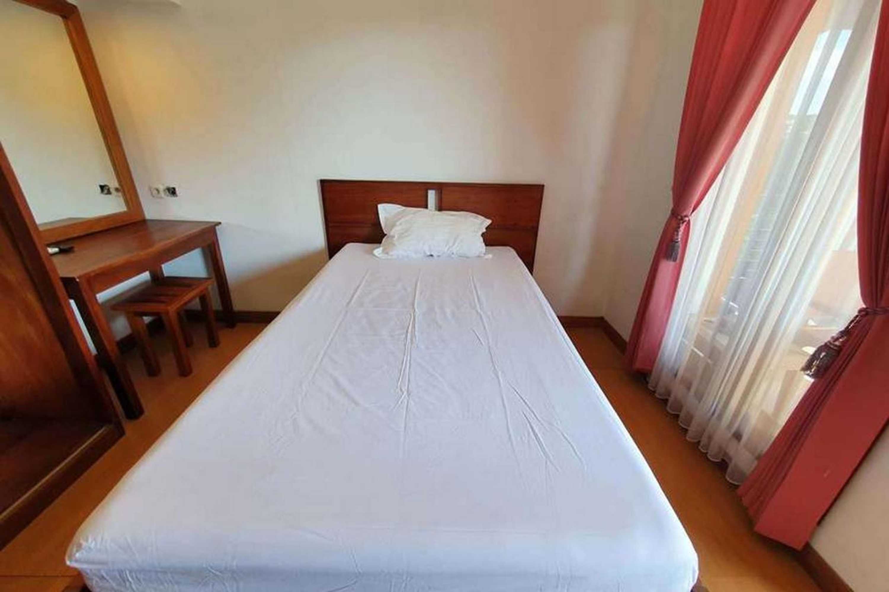 Gift card for Rumah Eyang Tardjo Syariah Mitra Reddoorz