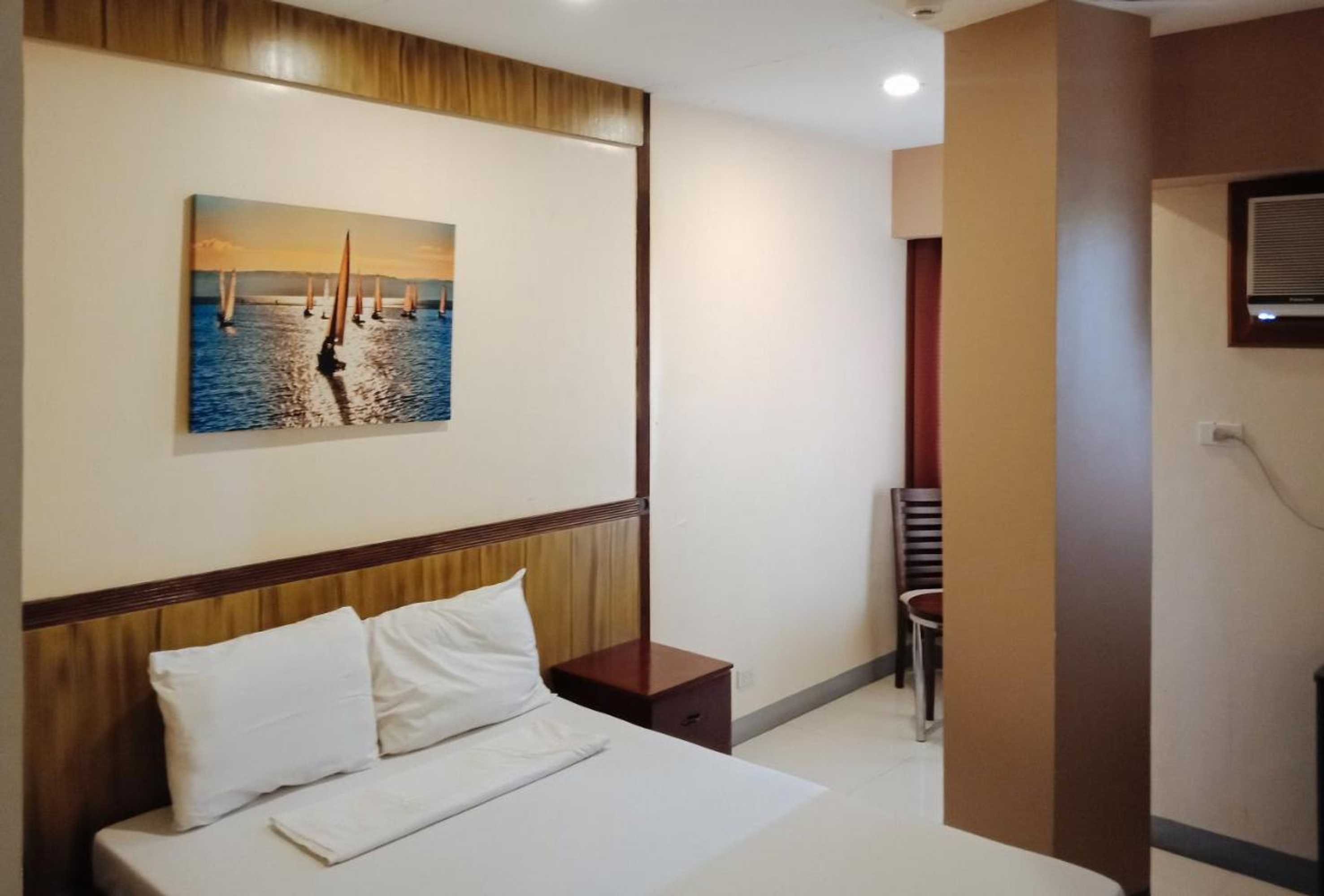 Gift card for Reddoorz @ H.f. Golden Travellers Inn