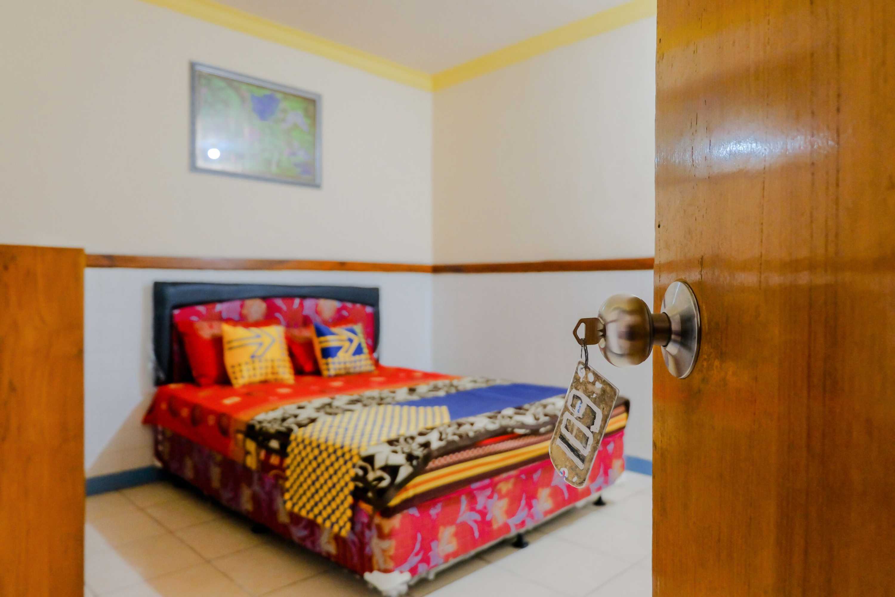 Gift card for Hotel Dewi Near Gor Merdeka Jombang Mitra Reddoorz Gift card for Hotel Dewi Near Gor Merdeka Jombang Mitra Reddoorz
