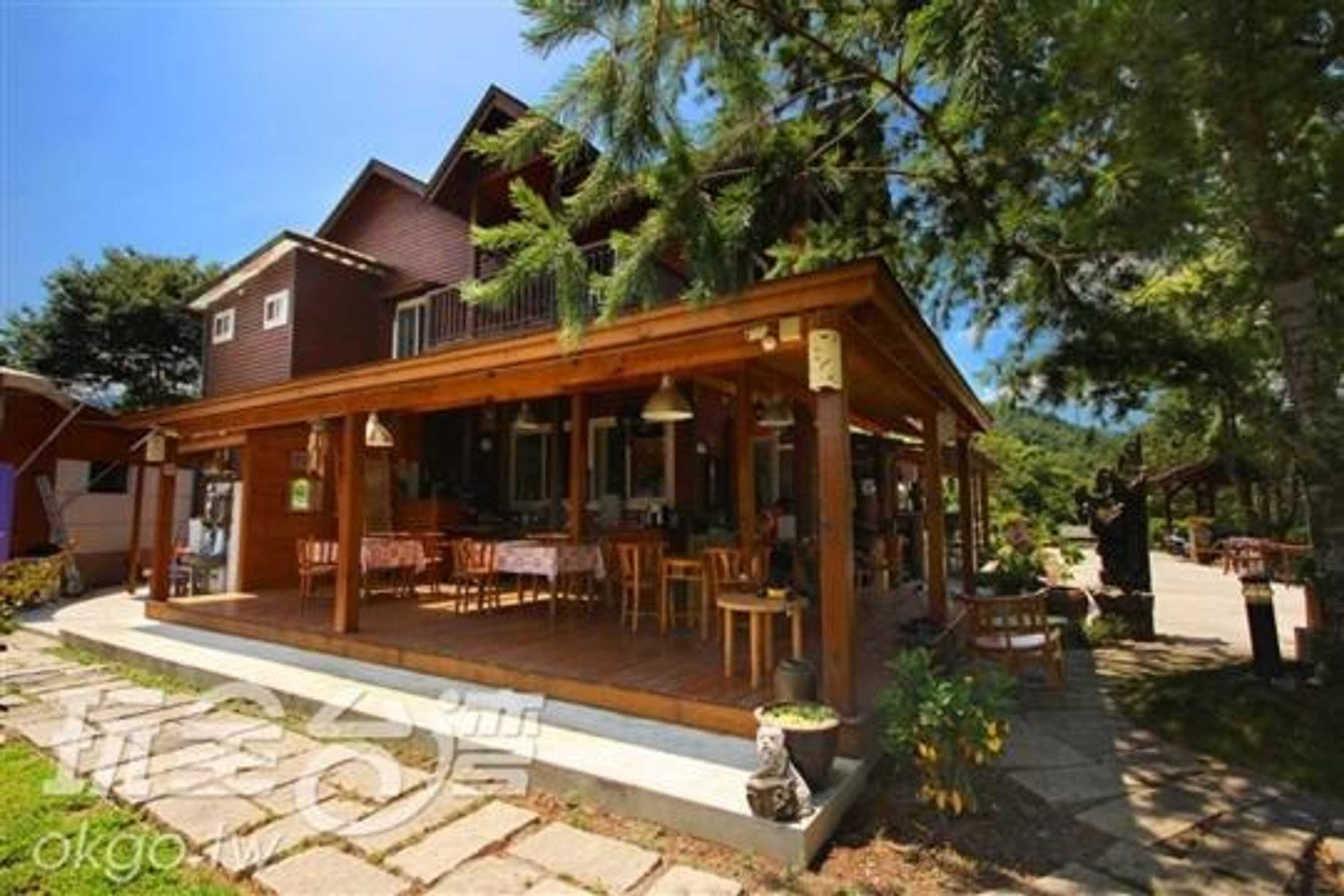 Gift card for Moon River Villa