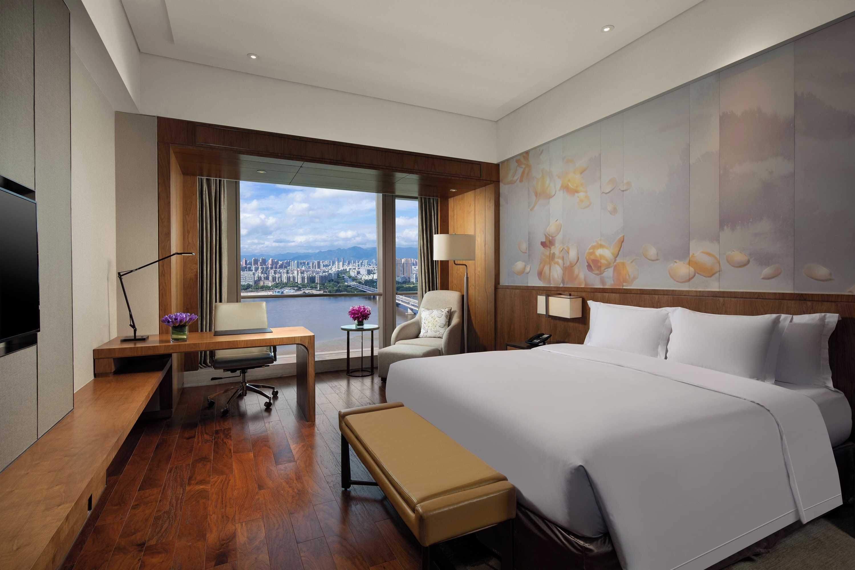 Gift card for Crowne Plaza Fuzhou Riverside by Ihg Gift card for Crowne Plaza Fuzhou Riverside by Ihg