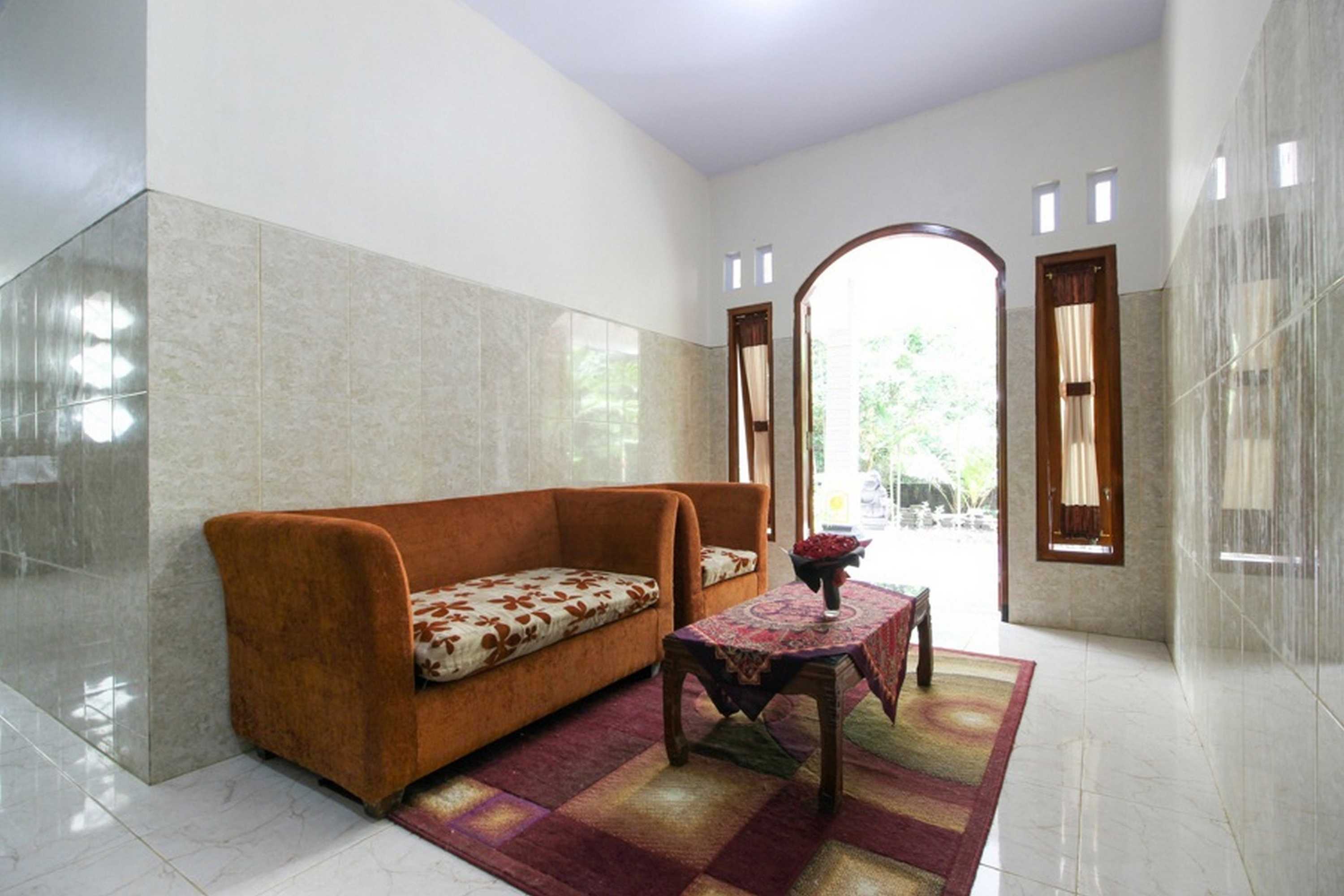 Gift card for Reddoorz Near Museum Gunung Merapi Gift card for Reddoorz Near Museum Gunung Merapi