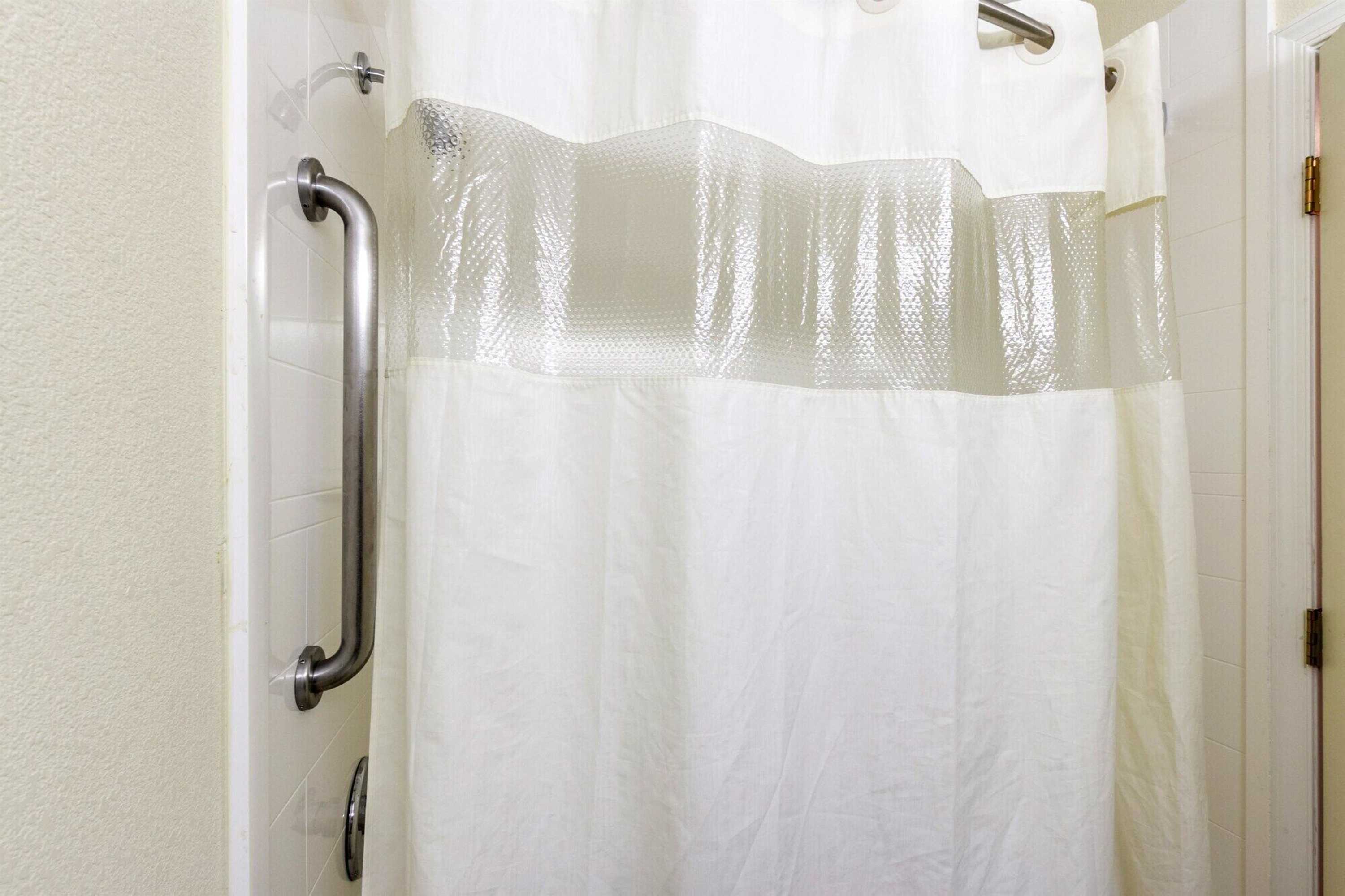 Gift card for Motel 6 New Brunswick