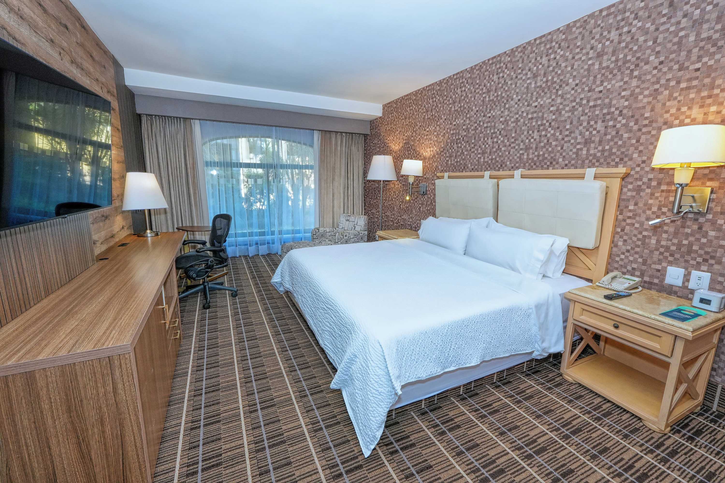 Gift card for Holiday Inn Queretaro-Centro Historico by Ihg Gift card for Holiday Inn Queretaro-Centro Historico by Ihg