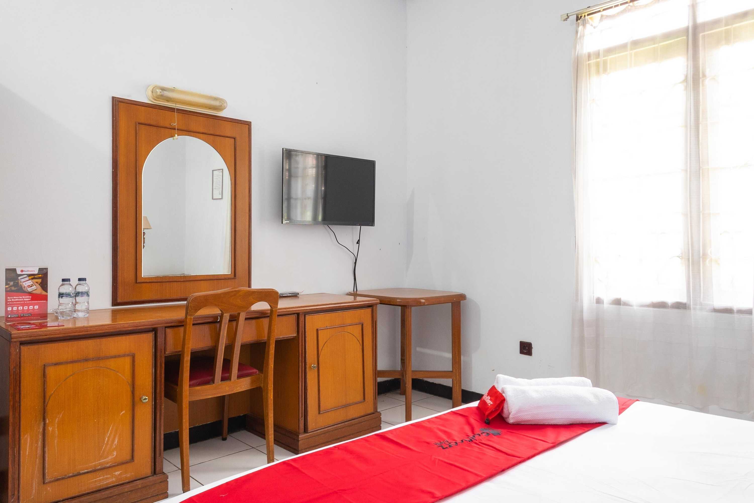 Gift card for Reddoorz @ Hotel Damanaka Pangalengan Gift card for Reddoorz @ Hotel Damanaka Pangalengan