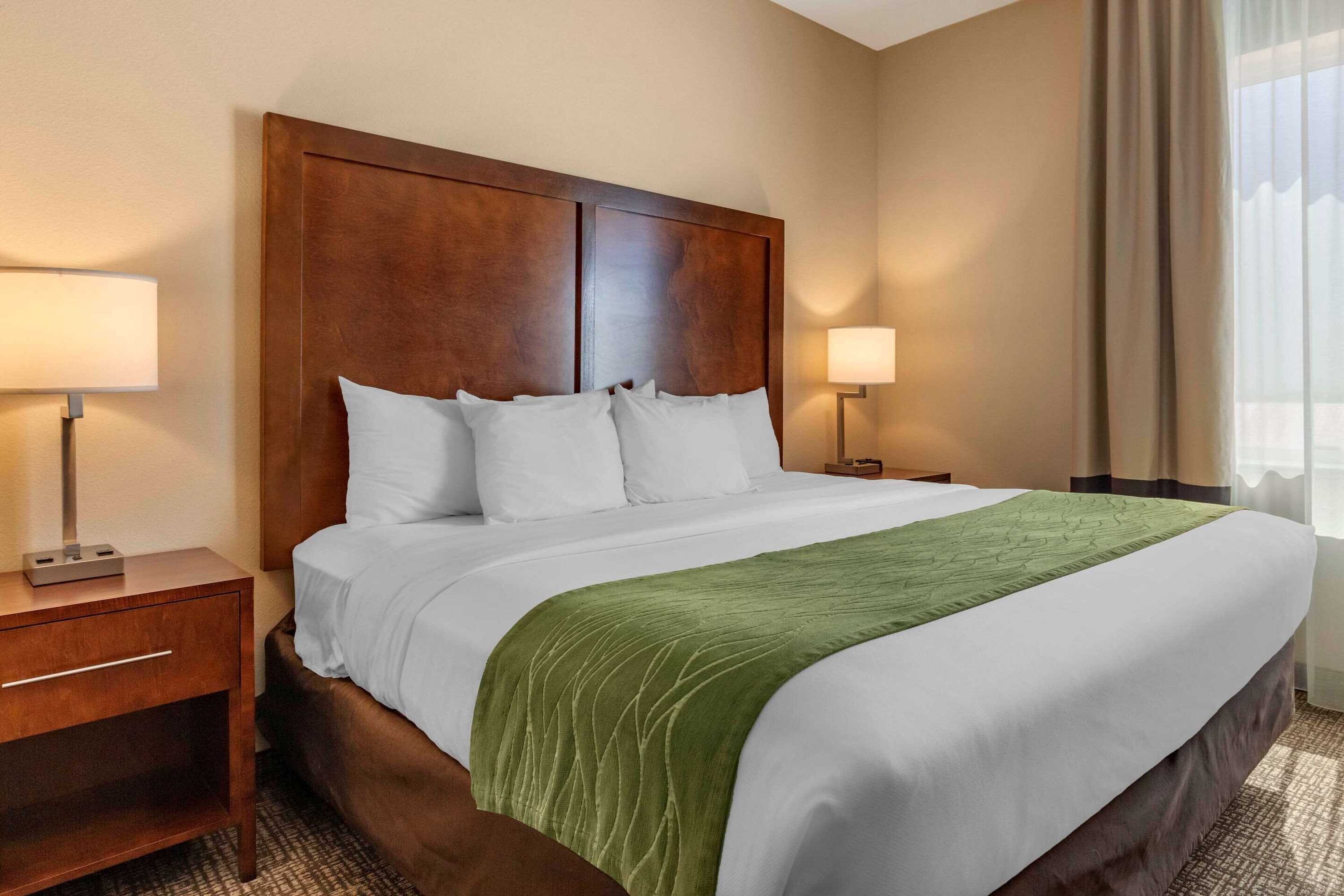 Gift card for Comfort Inn & Suites Gift card for Comfort Inn & Suites