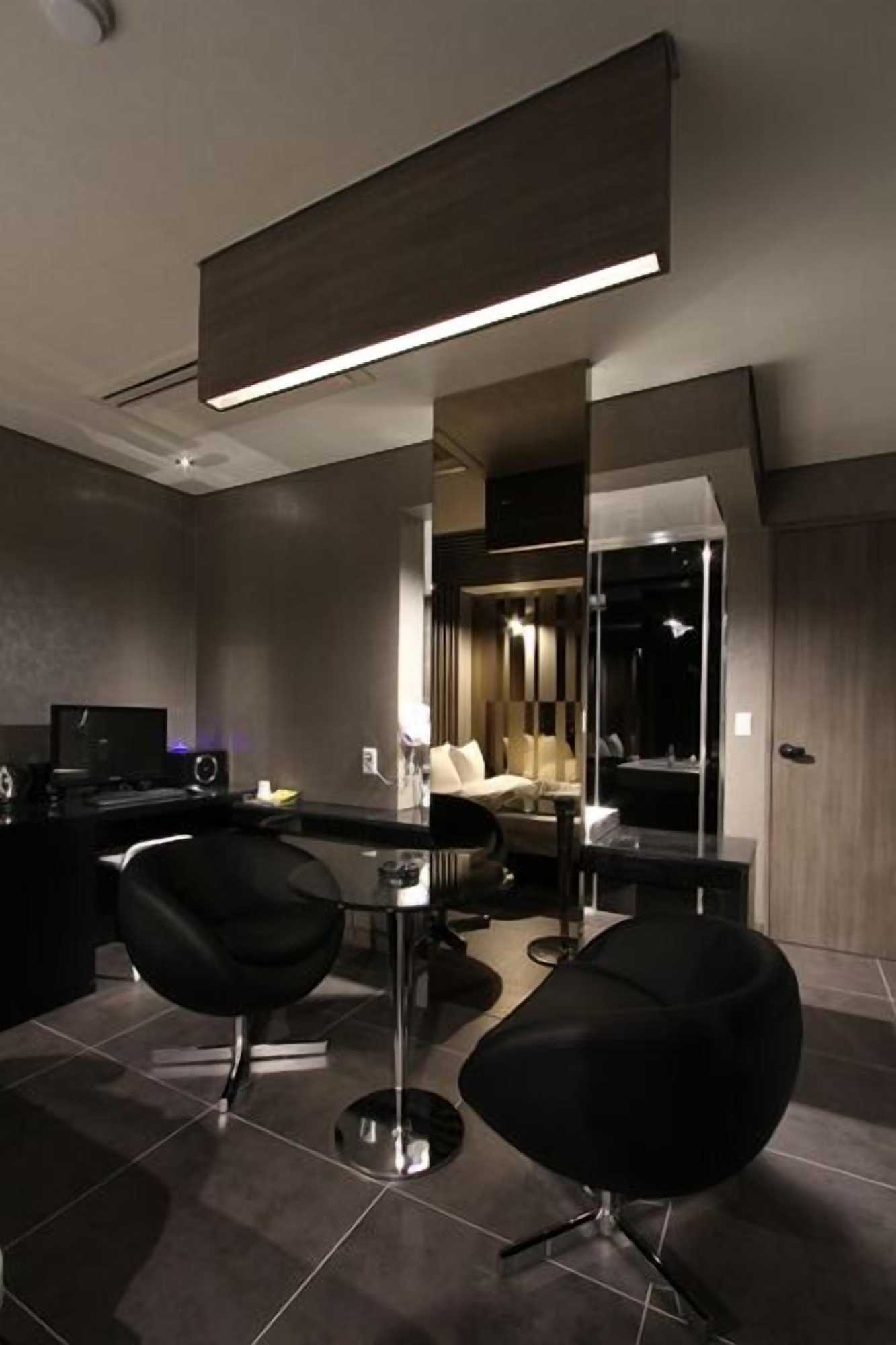 Gift card for Valentine Hotel