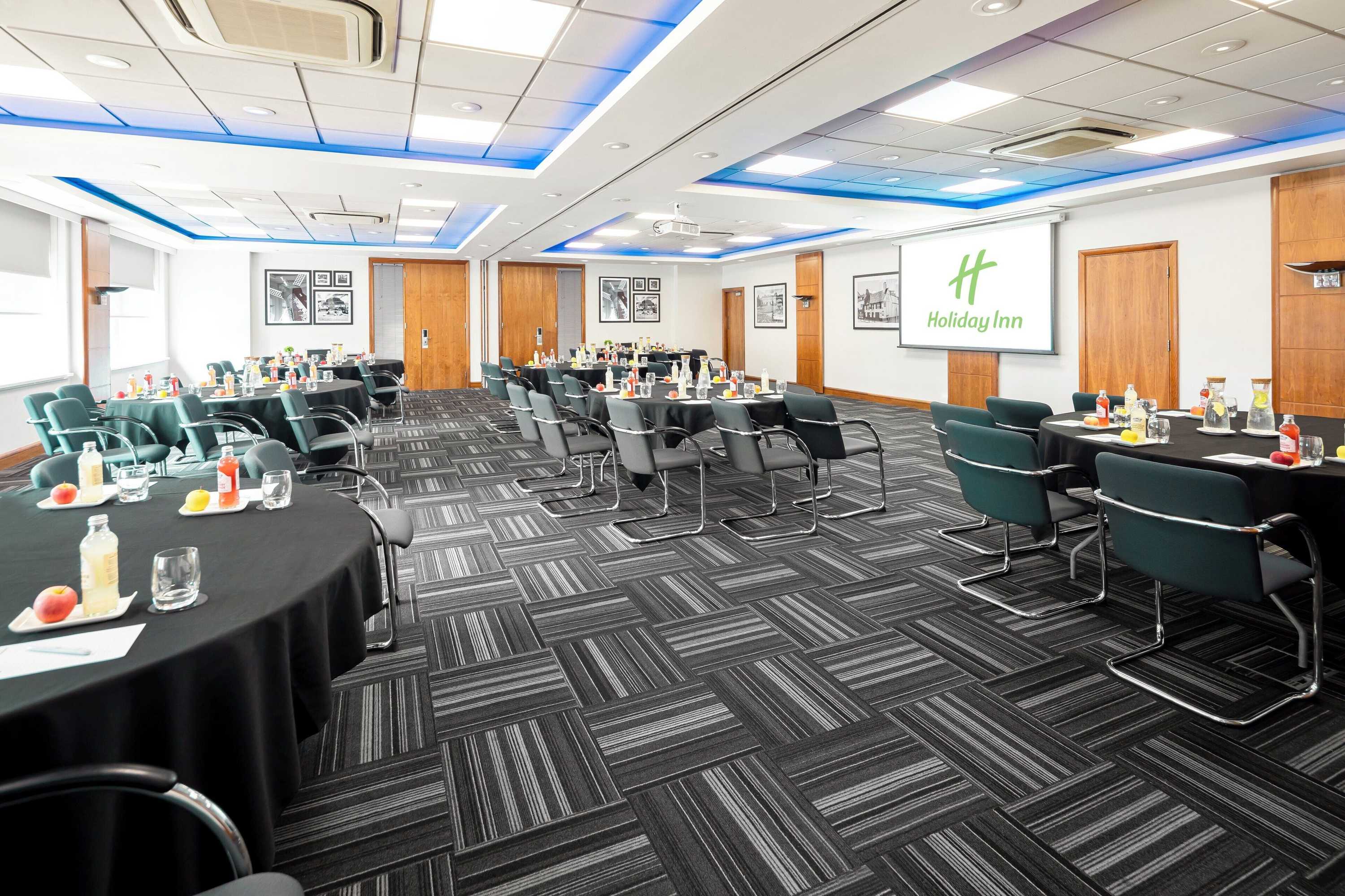 Gift card for Holiday Inn High Wycombe M40, Jct. 4 by Ihg Gift card for Holiday Inn High Wycombe M40, Jct. 4 by Ihg