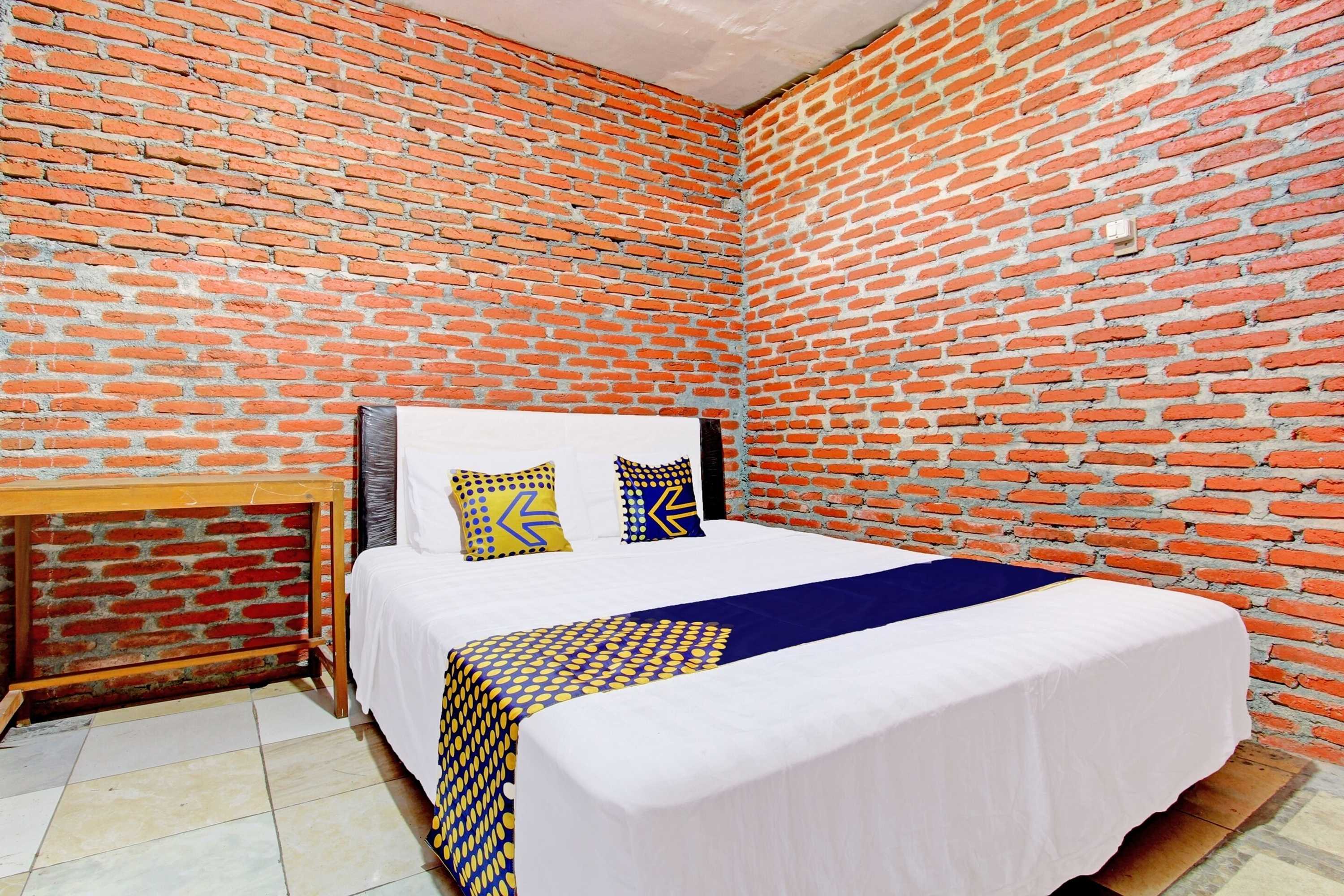 Gift card for Oyo Life 93010 Omah Bareng Syariah Sambisari