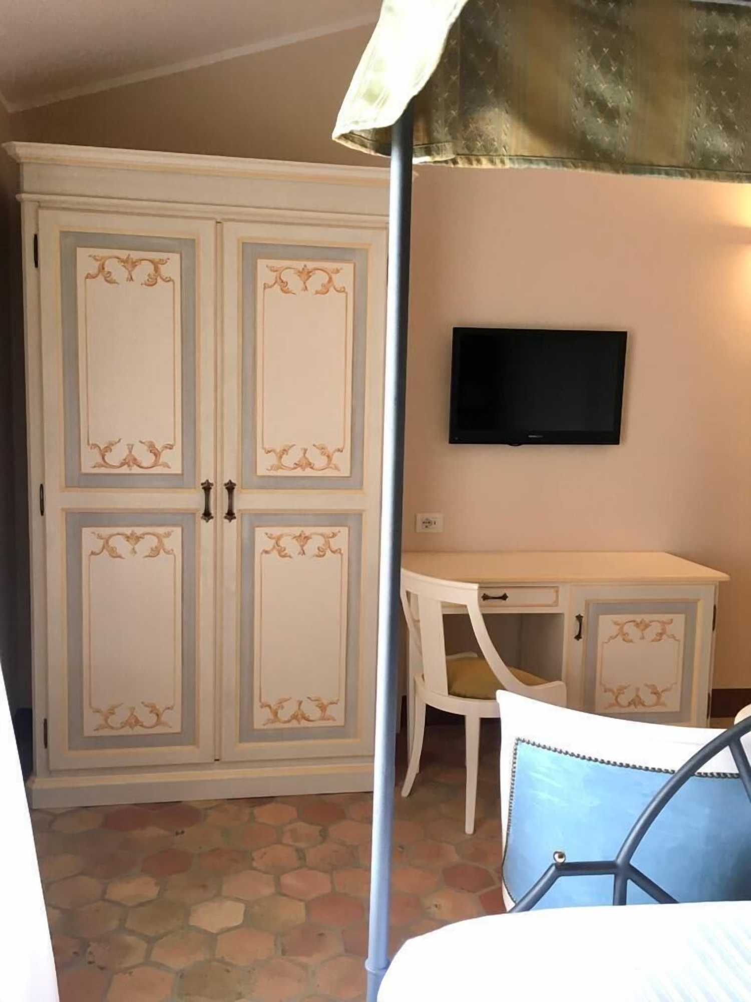 Gift card for Hotel Villa San Lucchese Gift card for Hotel Villa San Lucchese