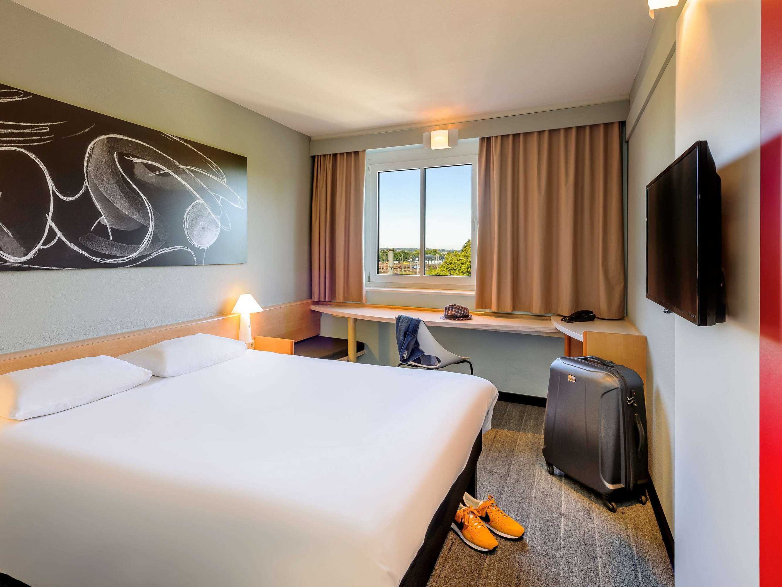 Gift card for Ibis Augsburg Koenigsplatz Gift card for Ibis Augsburg Koenigsplatz