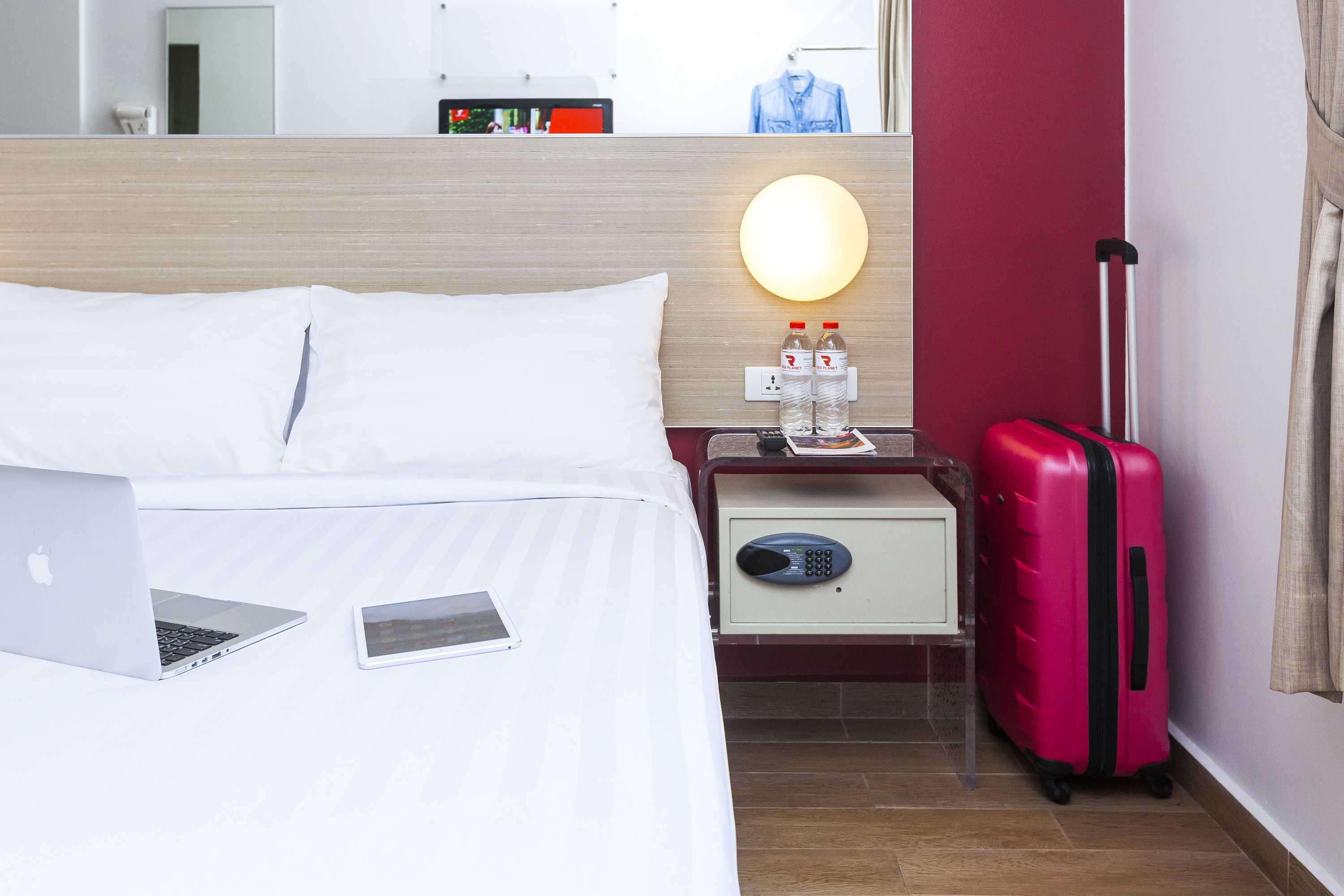 Gift card for Monoloog Hotel Bekasi Gift card for Monoloog Hotel Bekasi