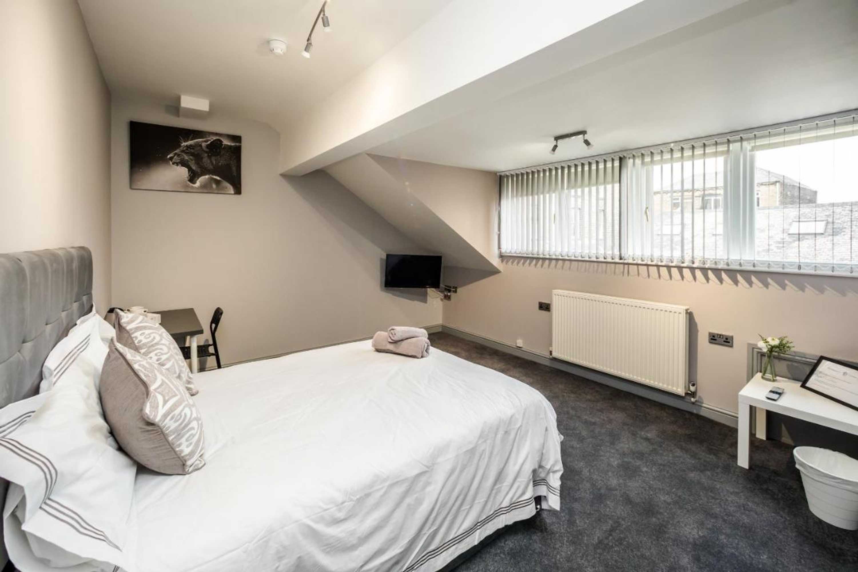 Gift card for Huddersfield Central Lodge Hotel