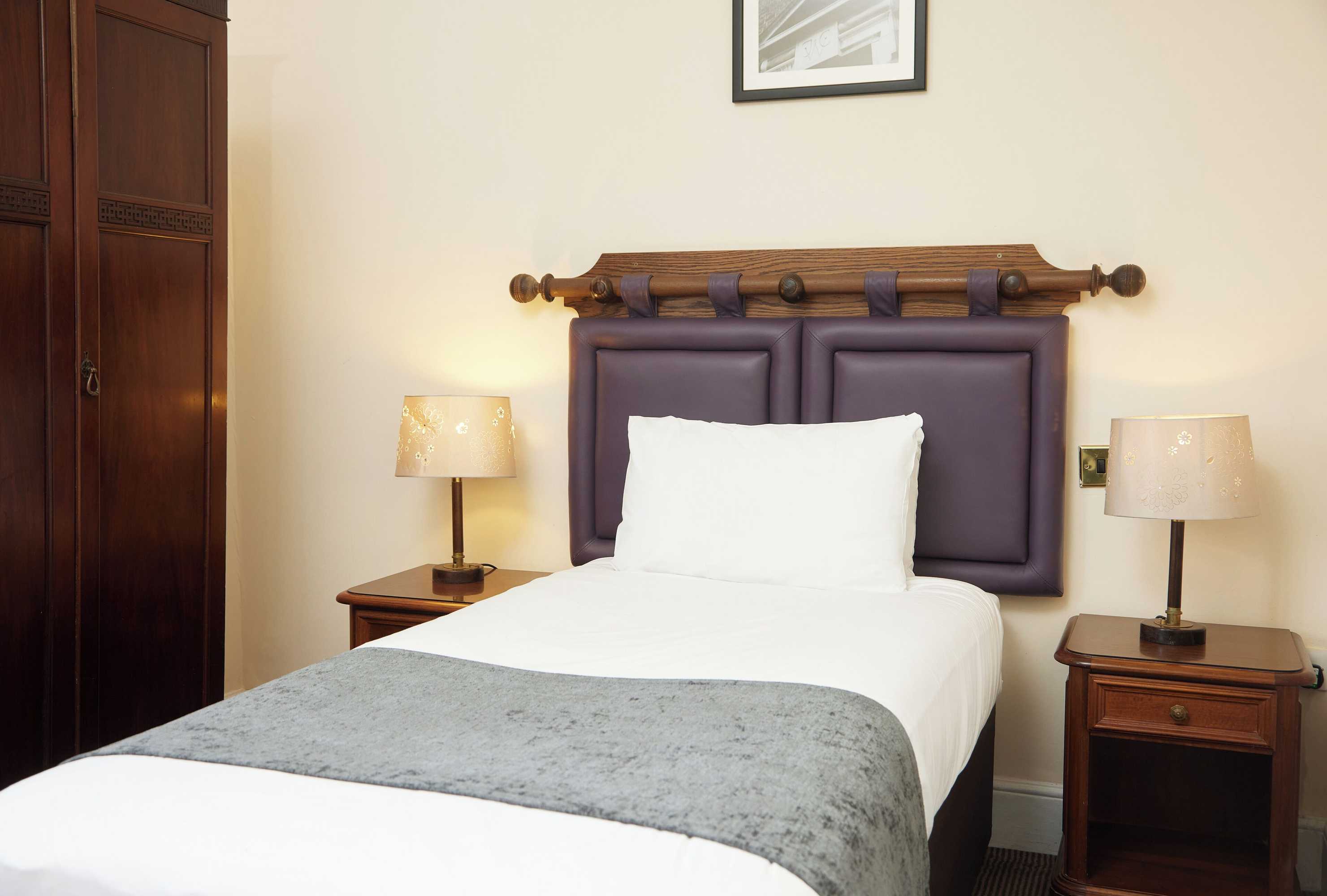 Gift card for White Hart Hotel by Greene King Inns Gift card for White Hart Hotel by Greene King Inns