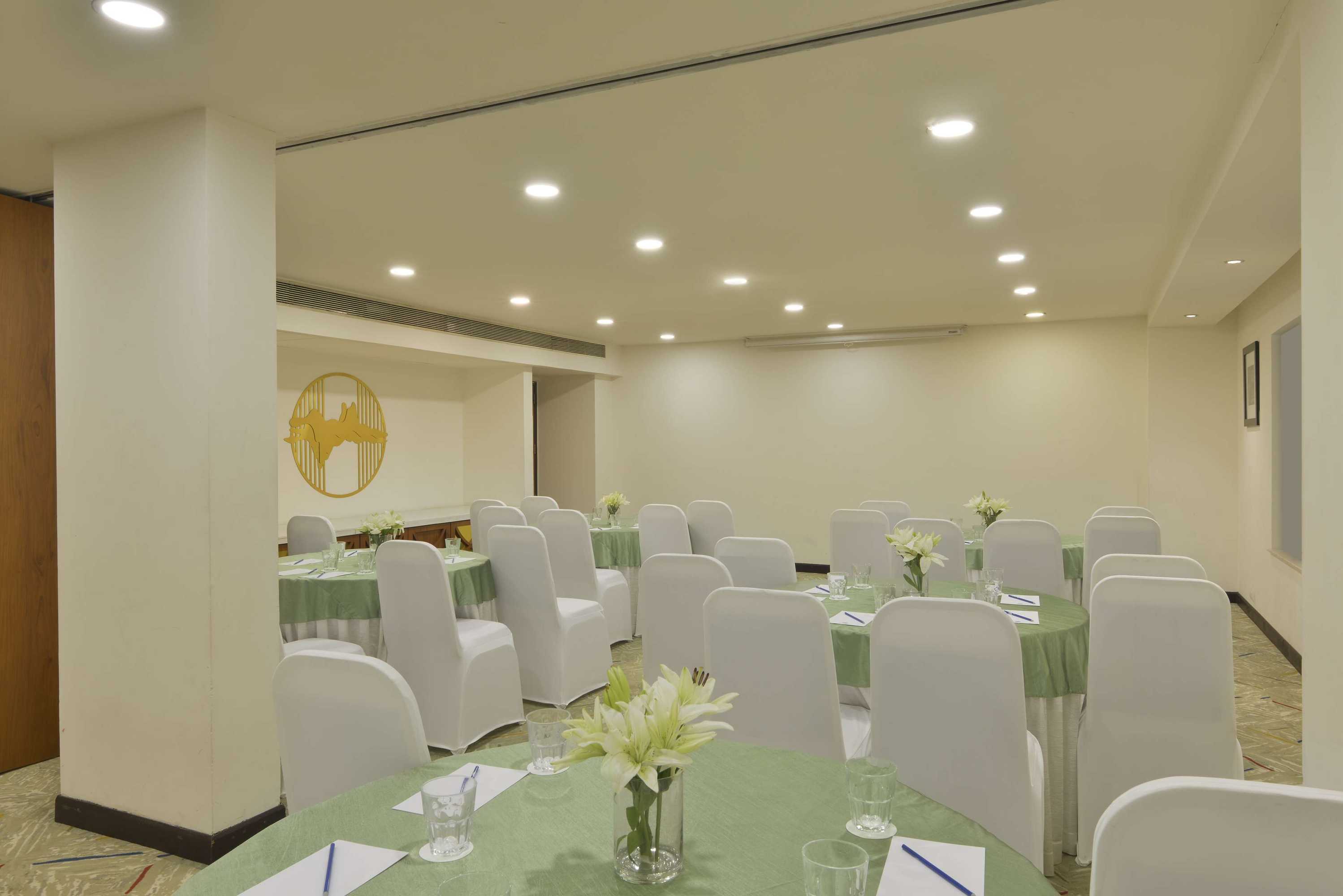 Gift card for Hampton by Hilton Vadodara-Alkapuri Gift card for Hampton by Hilton Vadodara-Alkapuri