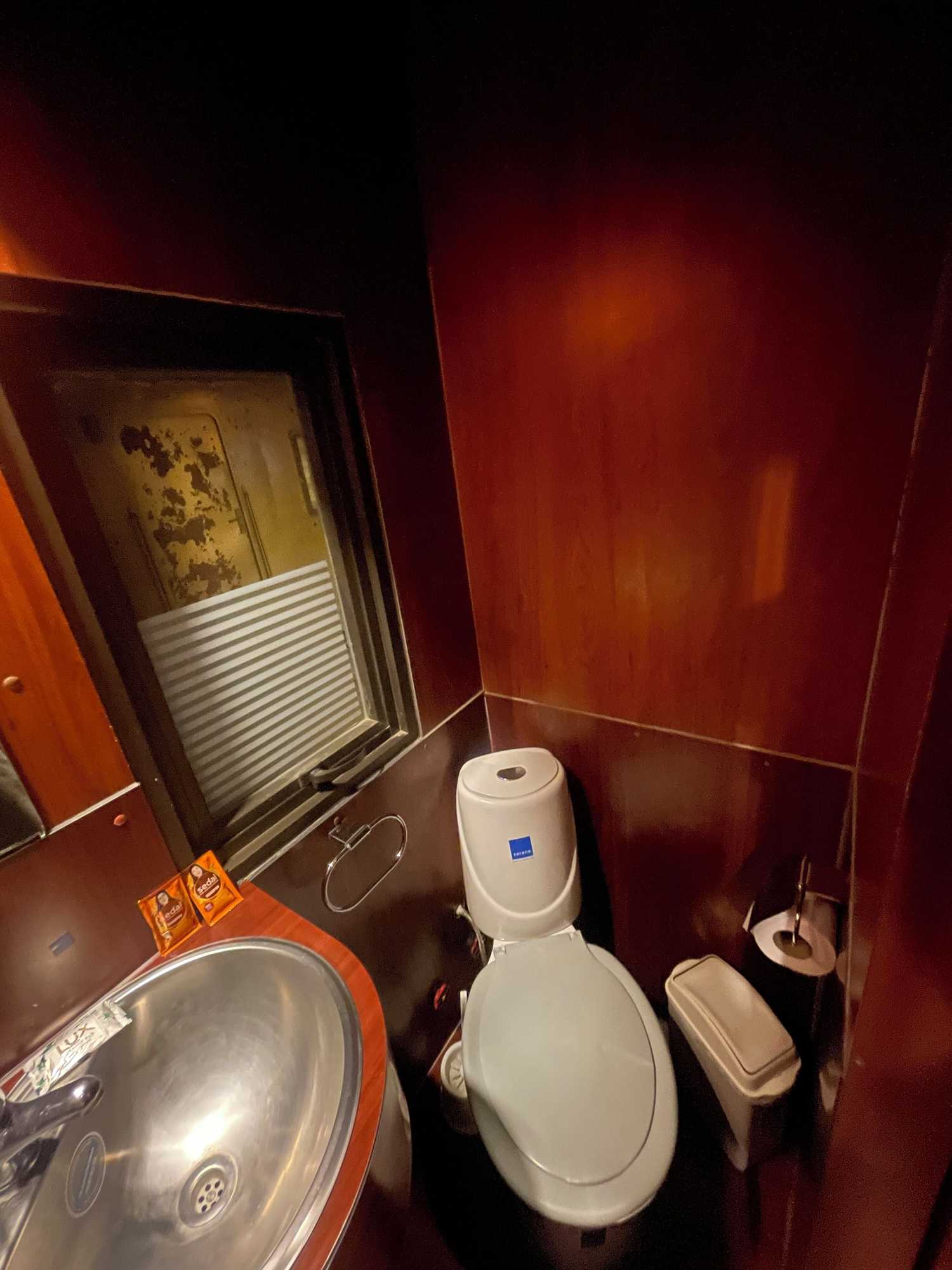 Gift card for Onkel Inn Wagon Sleepbox Uyuni Gift card for Onkel Inn Wagon Sleepbox Uyuni