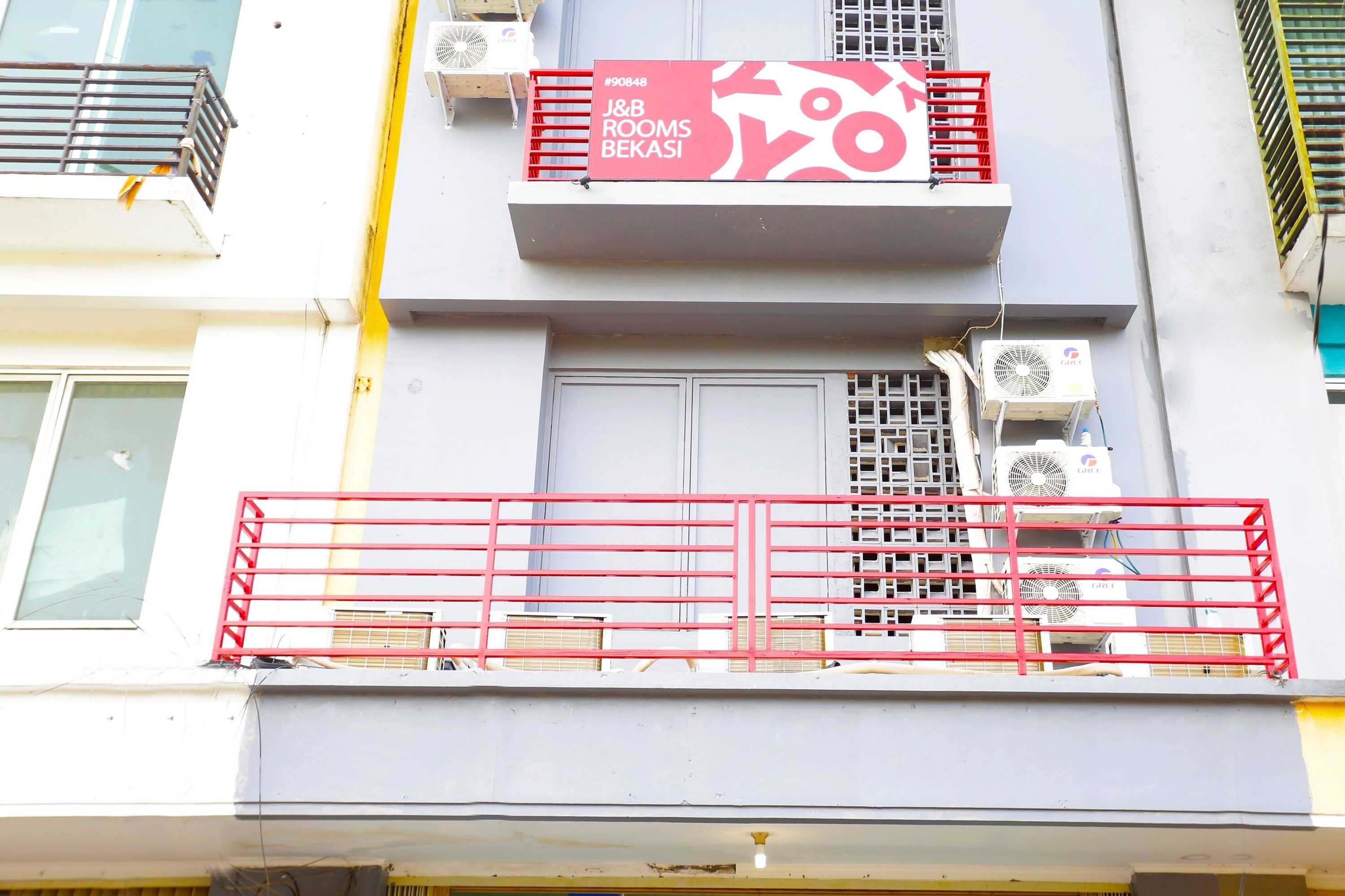 Gift card for Oyo 90848 J&b Rooms Bekasi Gift card for Oyo 90848 J&b Rooms Bekasi