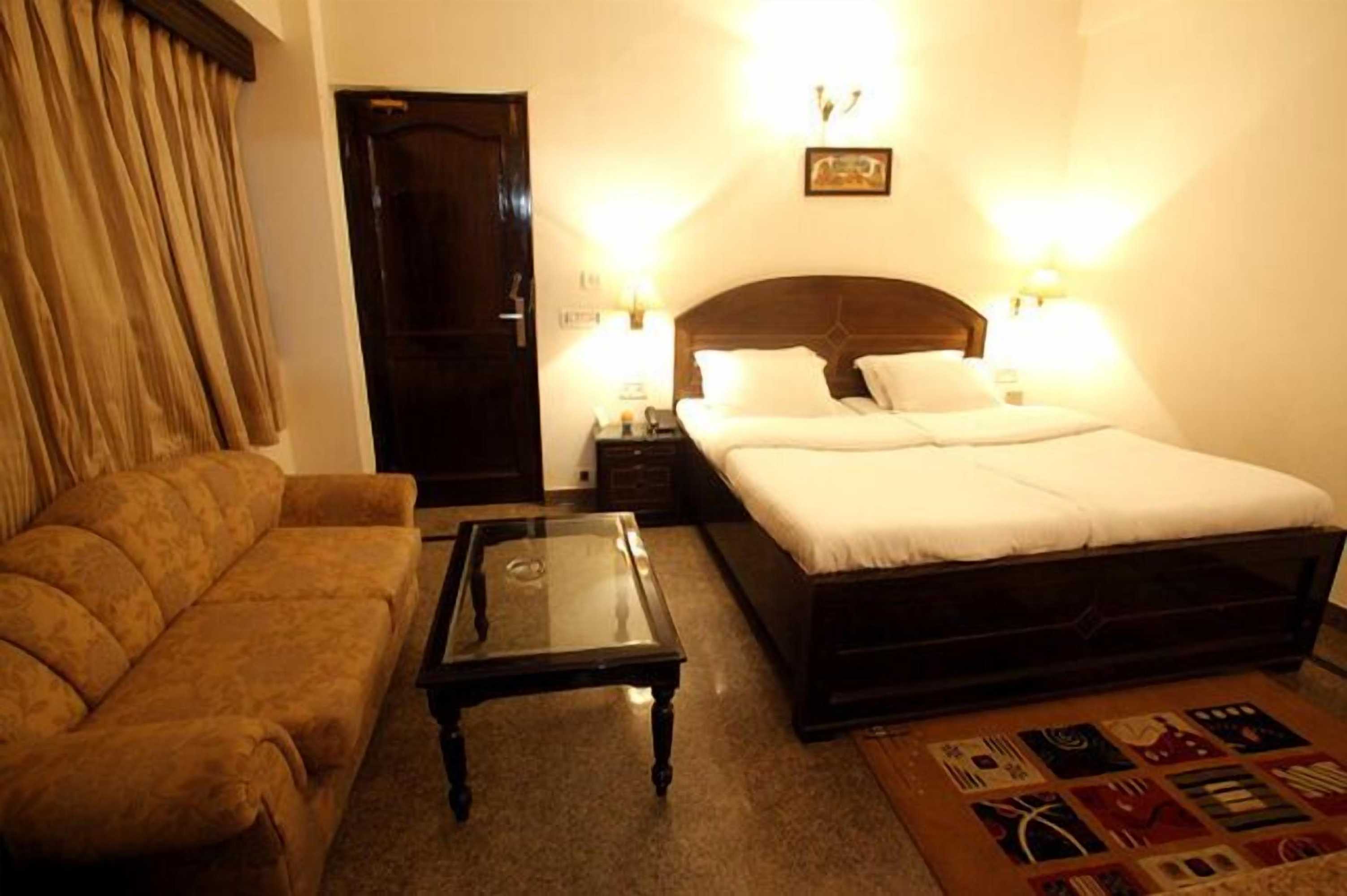 Gift card for Mahalakshmi Palace Hotel Gift card for Mahalakshmi Palace Hotel