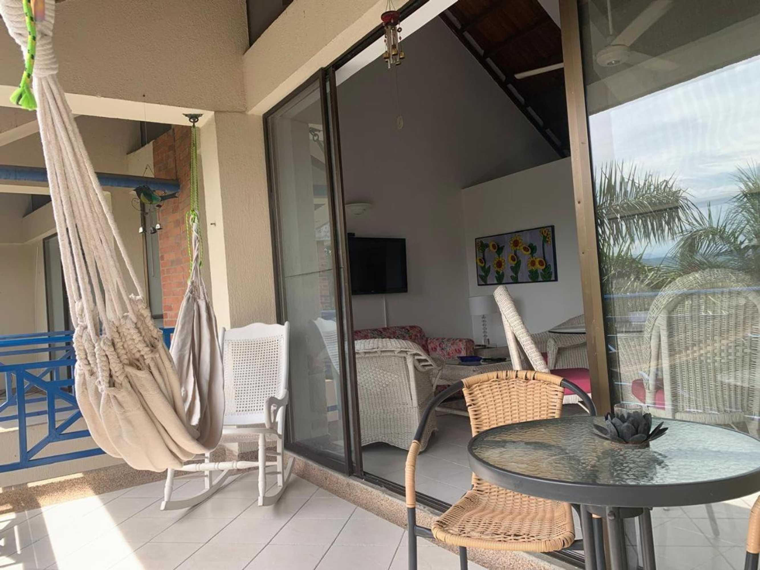 Gift card for Condominio Girardot Resort Apartamento 6-402 Vista a Las Montañas y Piscinas ,wi-Fi, Netflix - Rnt # 96655