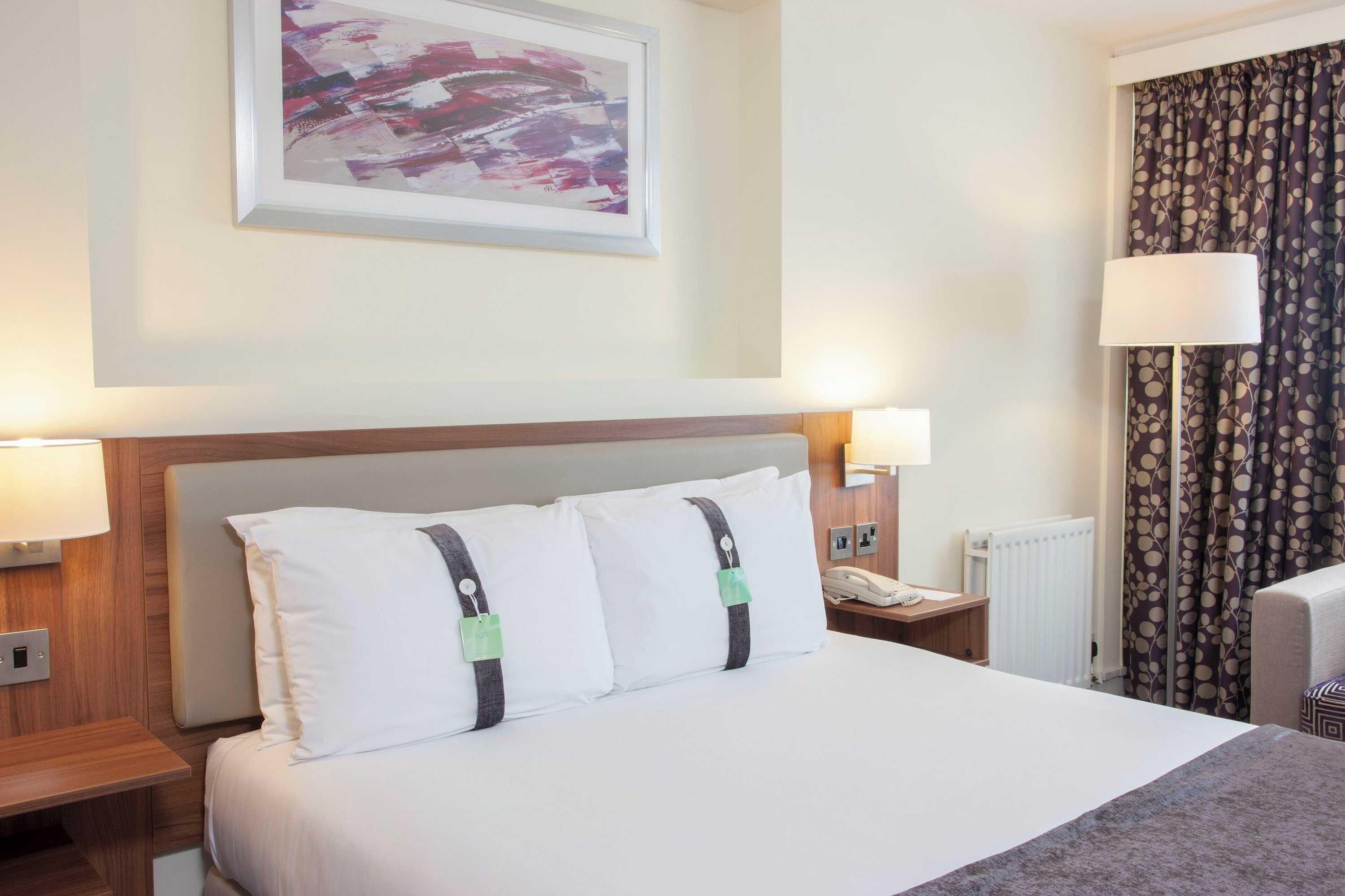Gift card for Holiday Inn Stoke on Trent M6, Jct 15 by Ihg Gift card for Holiday Inn Stoke on Trent M6, Jct 15 by Ihg