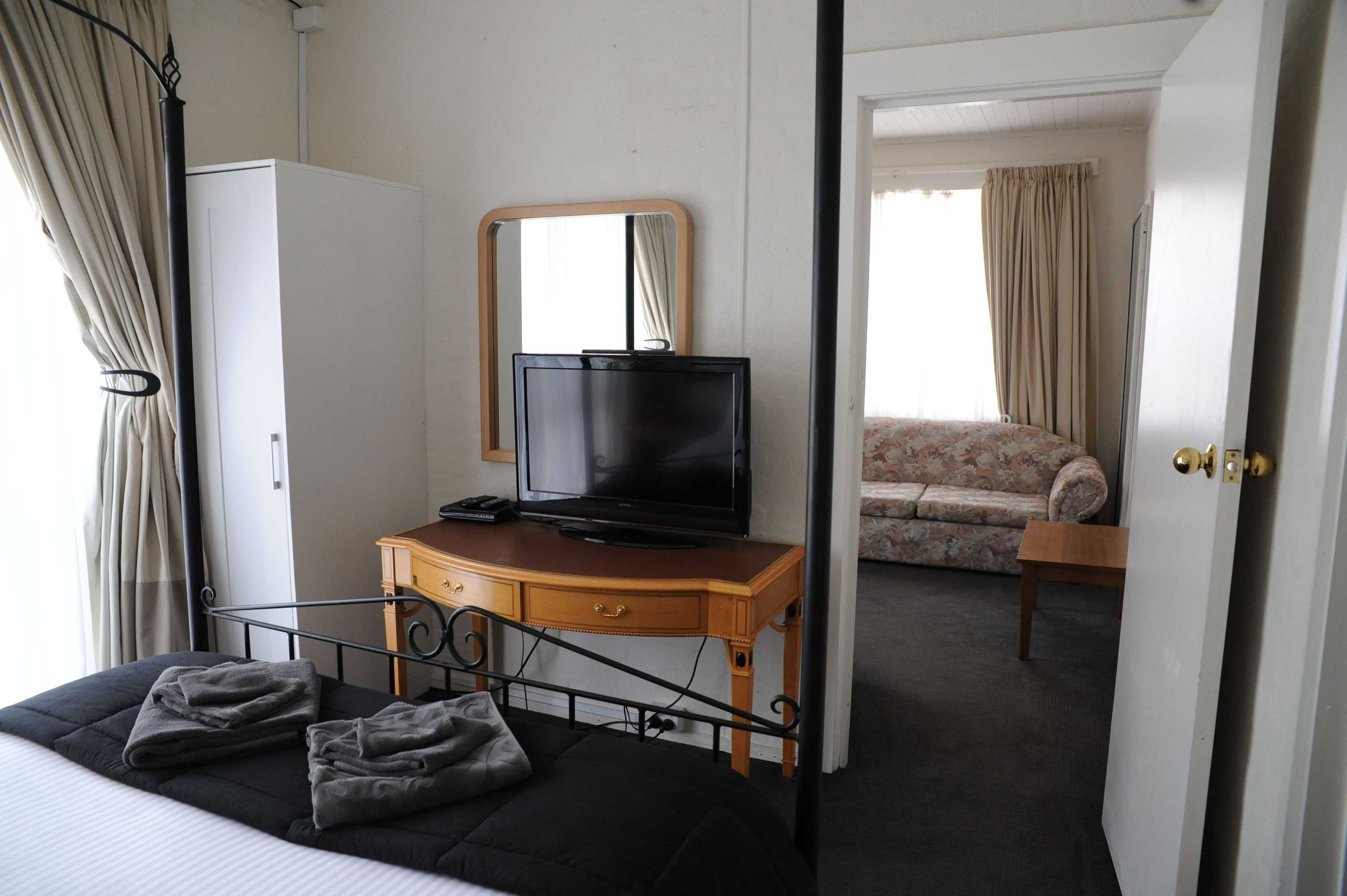 Gift card for Norwood House Motel & Reception Centre Gift card for Norwood House Motel & Reception Centre