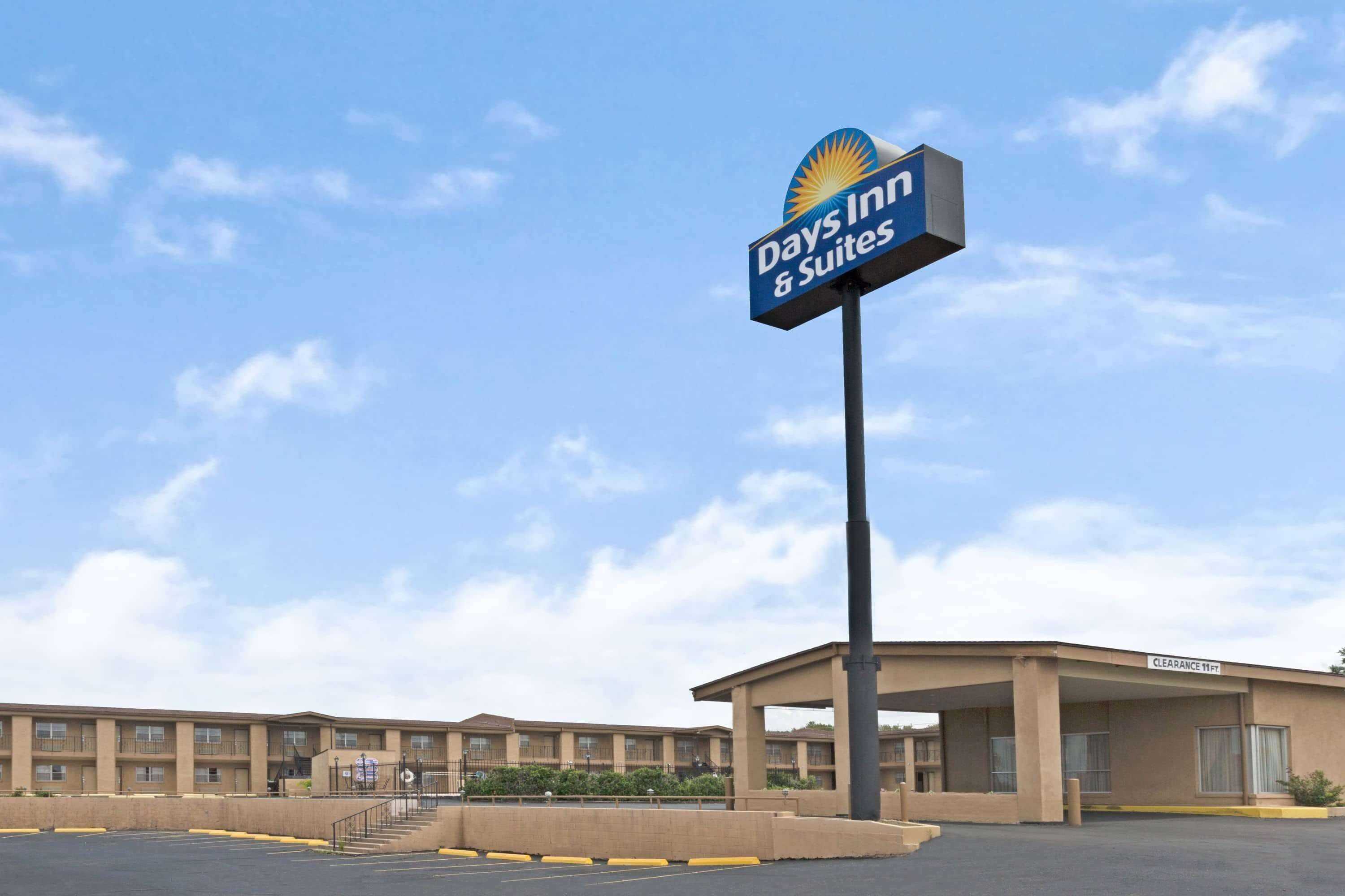 Gift card for Days Inn & Suites by Wyndham Santa Rosa Gift card for Days Inn & Suites by Wyndham Santa Rosa