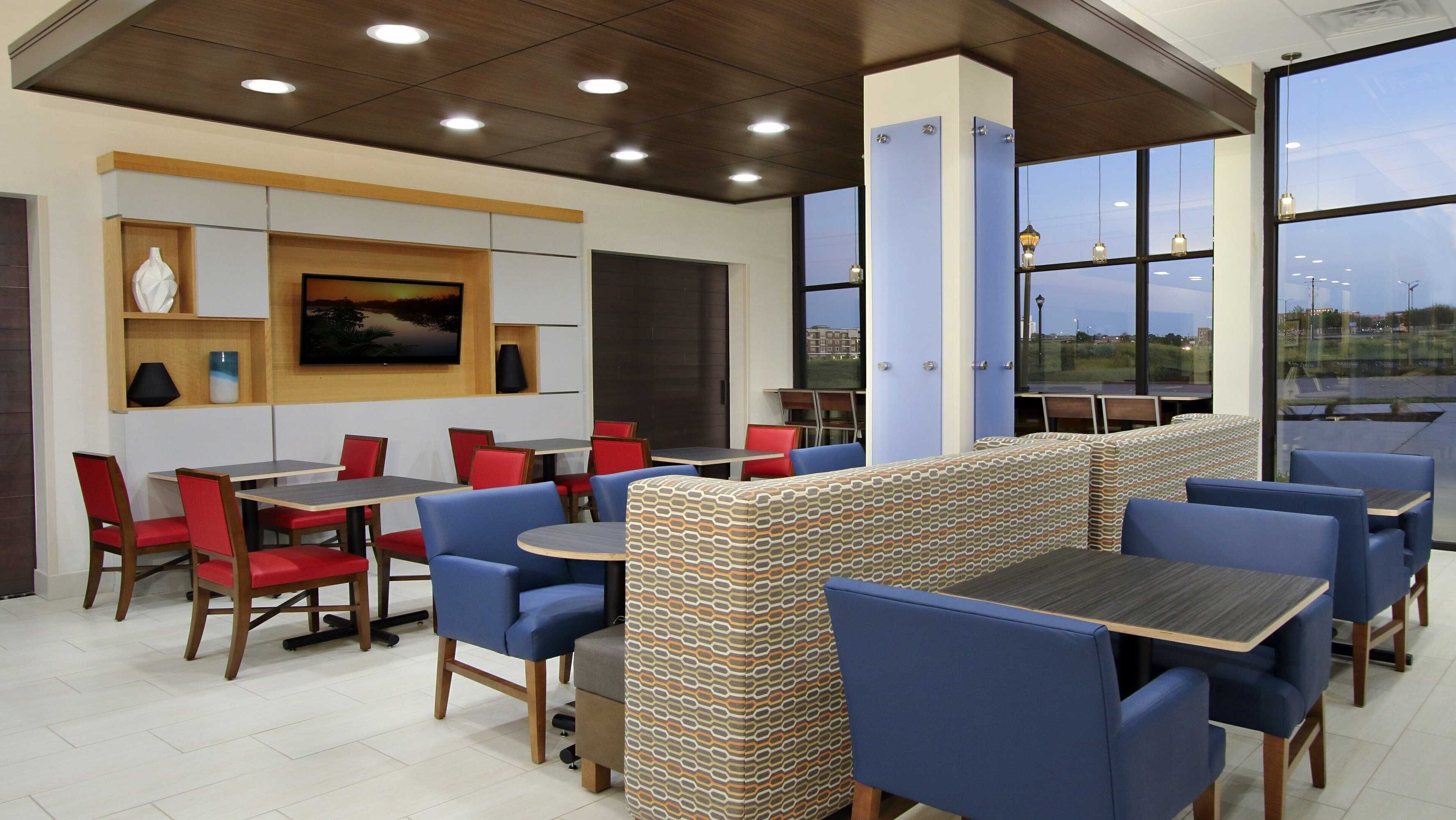 Gift card for Holiday Inn Express & Suites Dallas-Frisco NW Toyota Stdm by Ihg Gift card for Holiday Inn Express & Suites Dallas-Frisco NW Toyota Stdm by Ihg