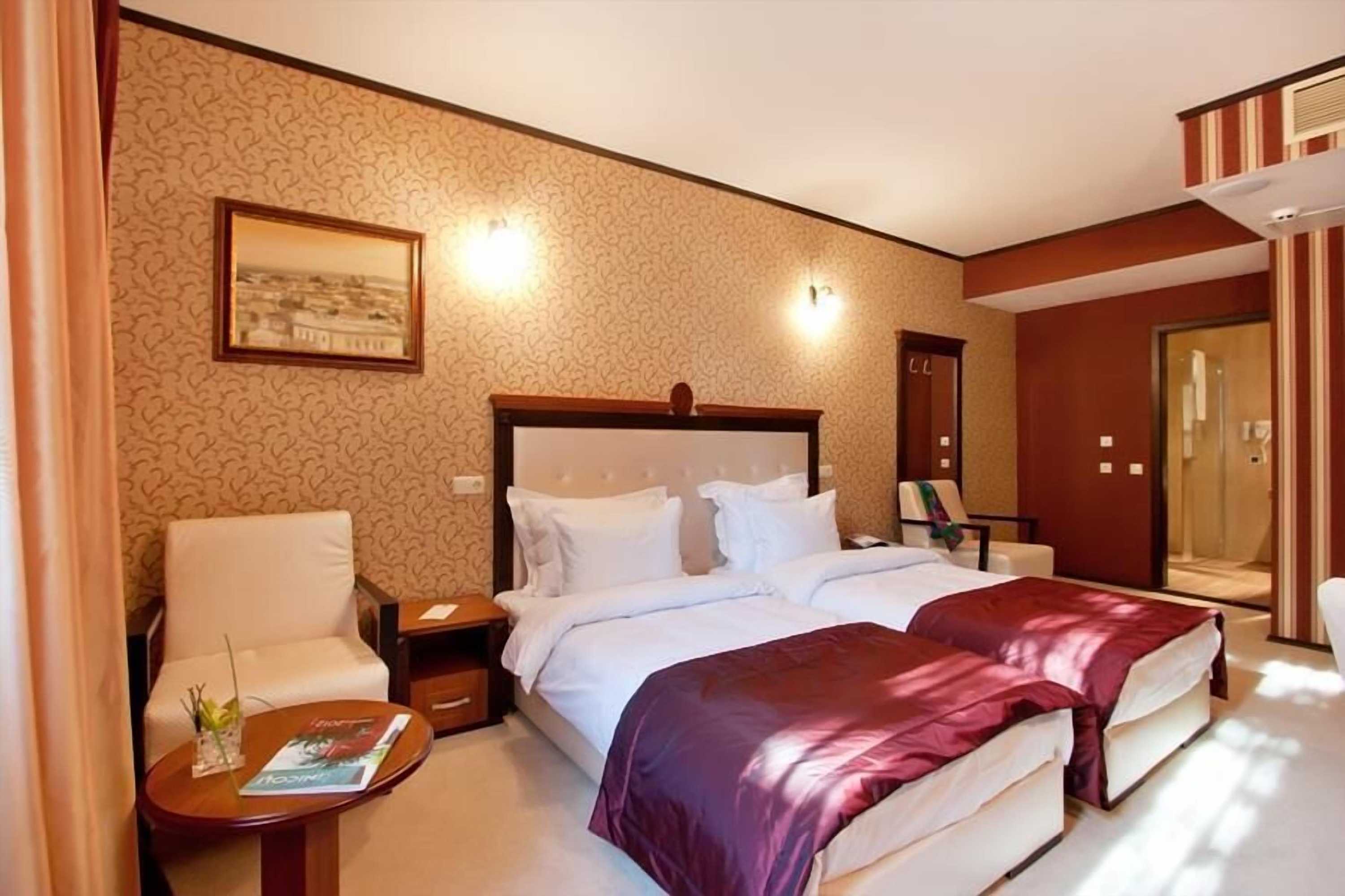 Gift card for Best Western Plus Bristol Hotel Gift card for Best Western Plus Bristol Hotel