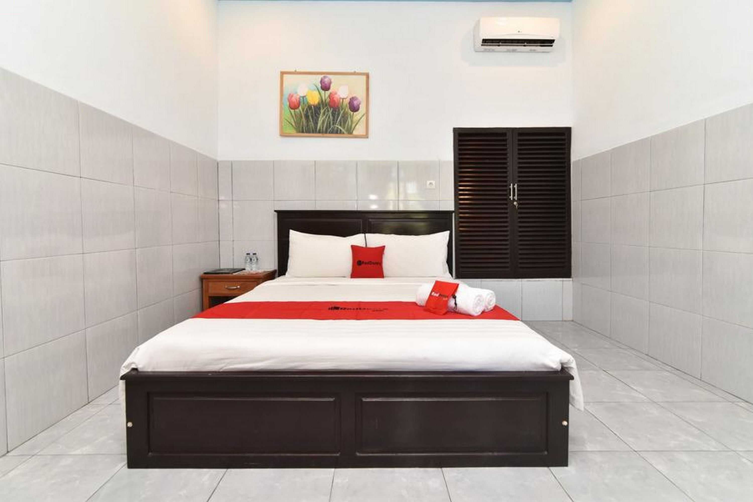 Gift card for Reddoorz Plus @ Singaraja Gift card for Reddoorz Plus @ Singaraja