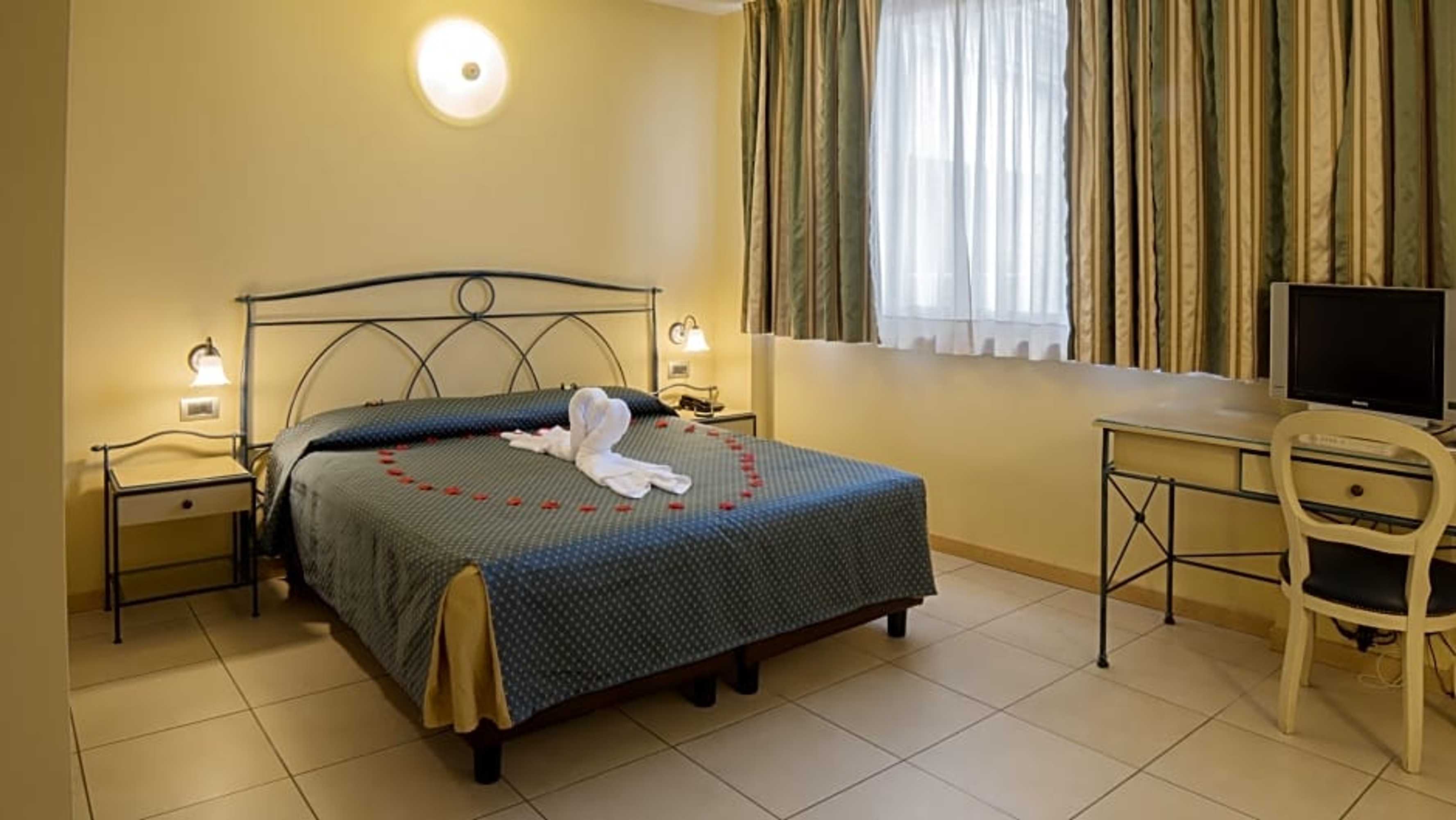 Gift card for Hotel Lovere Resort & Spa Gift card for Hotel Lovere Resort & Spa