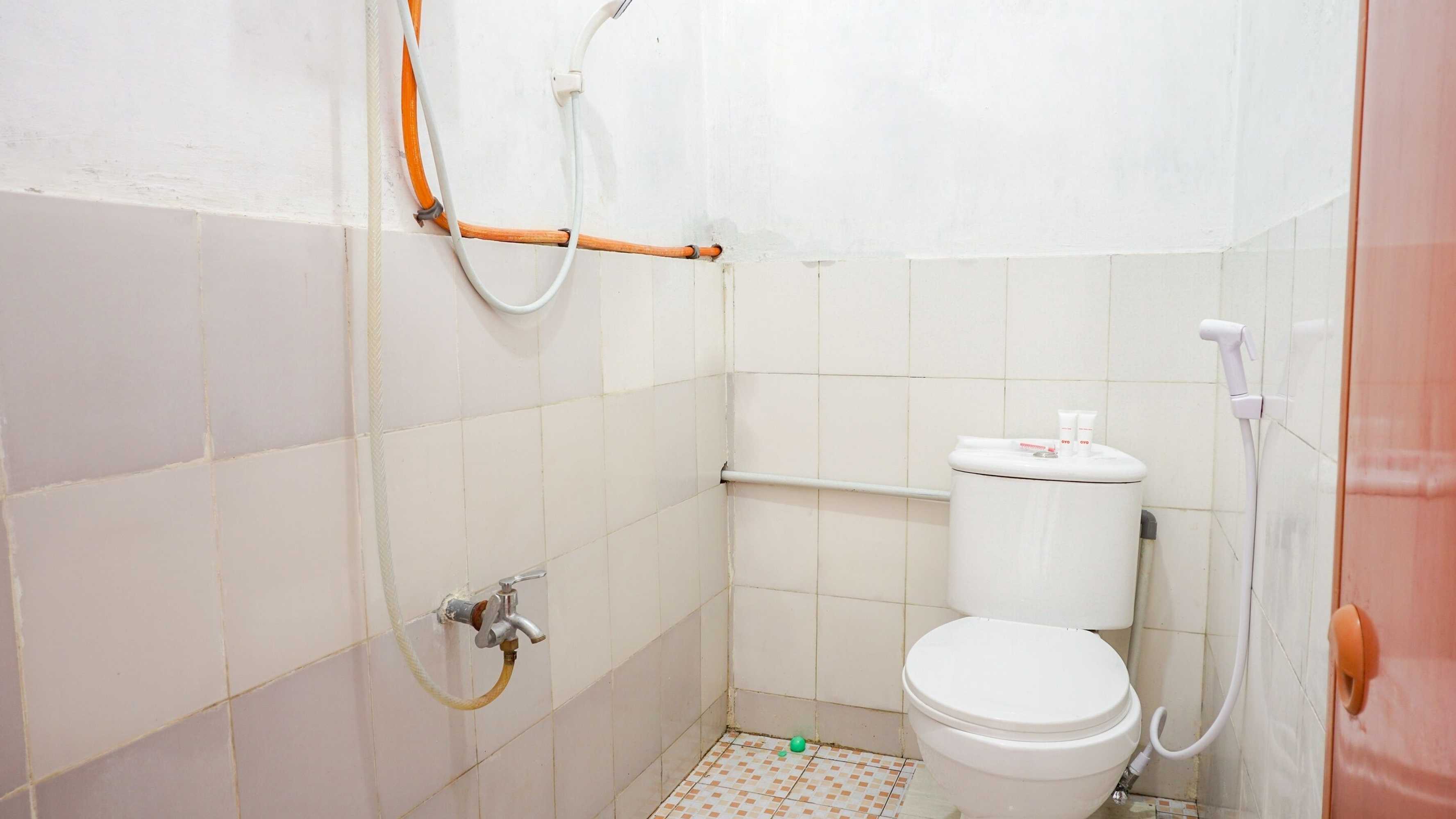 Gift card for Oyo 2369 Cempaka Homestay