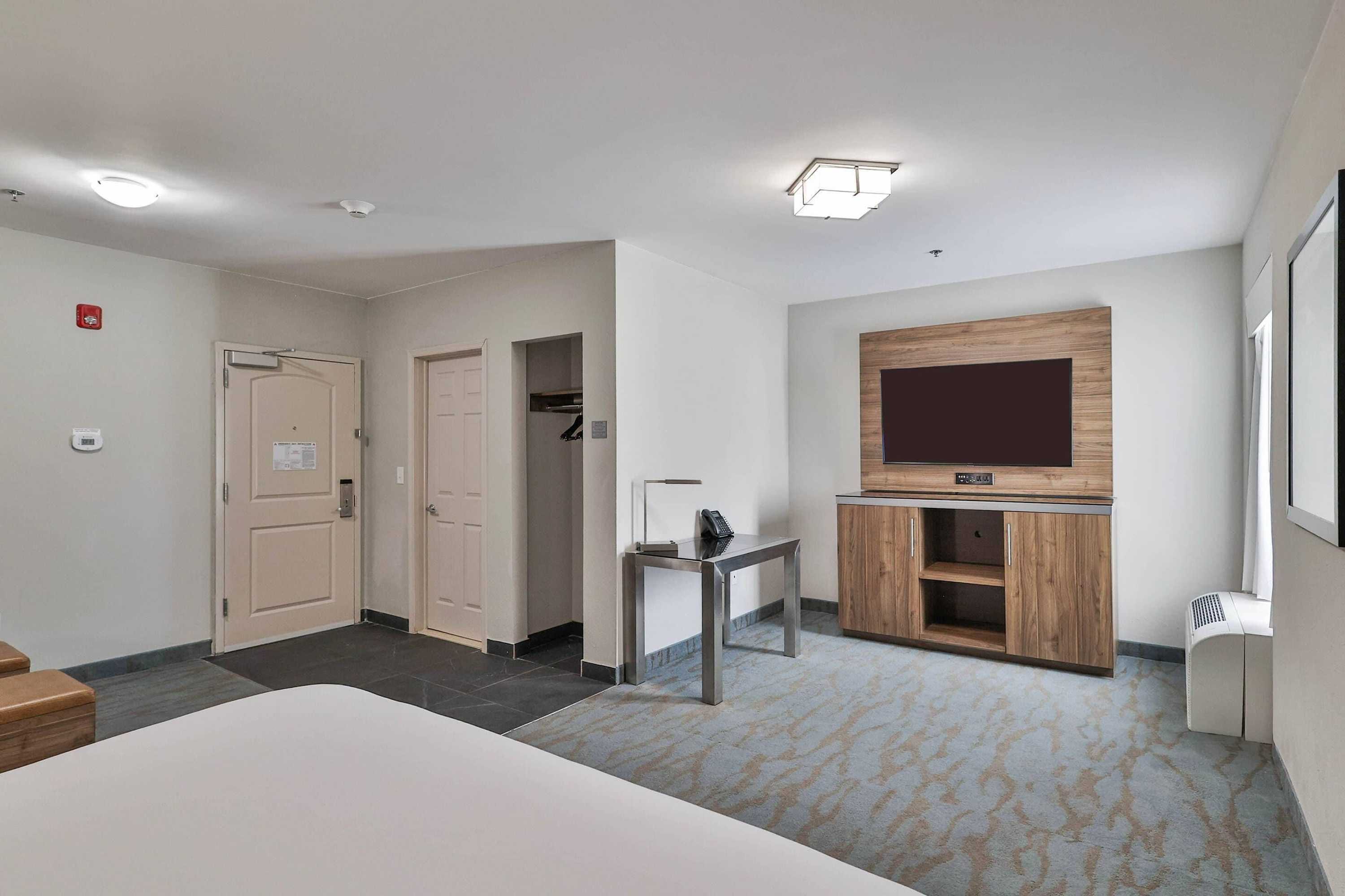 Gift card for The Penn Stroud, Stroudsburg - Poconos, an Ascend Collection Hotel Gift card for The Penn Stroud, Stroudsburg - Poconos, an Ascend Collection Hotel