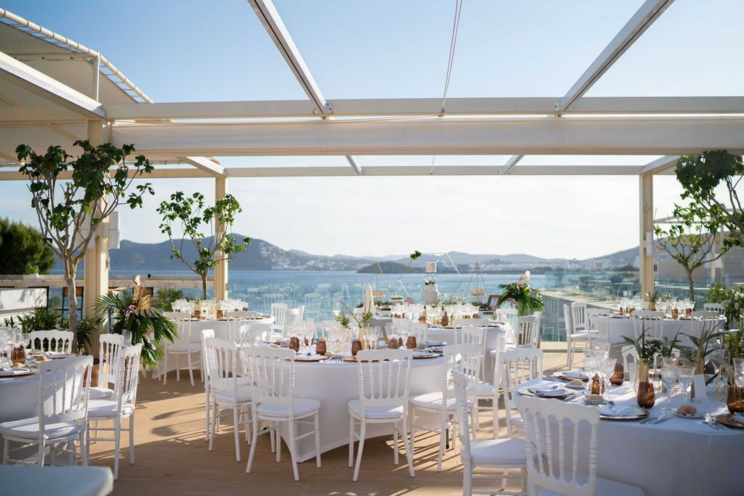 Gift card for ME Ibiza - The Leading Hotels of The World Gift card for ME Ibiza - The Leading Hotels of The World