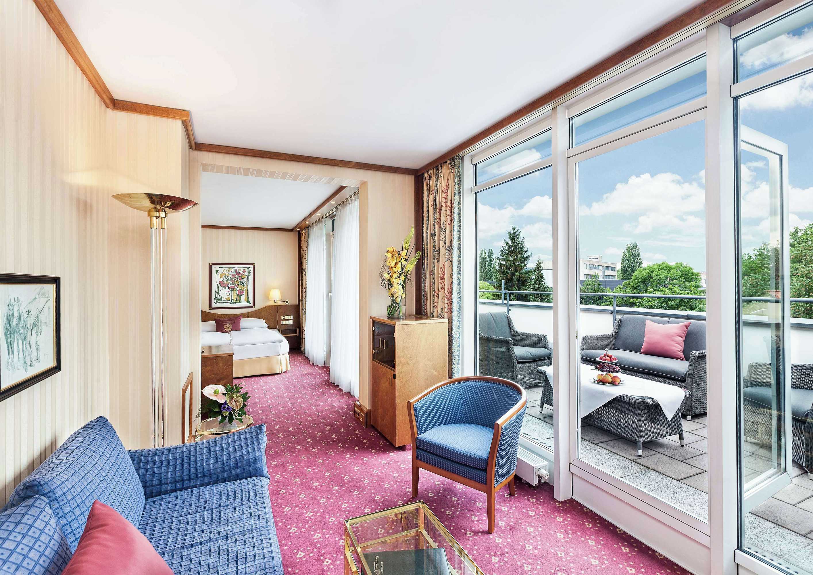 Gift card for Best Western Premier Grand Hotel Russischer Hof Gift card for Best Western Premier Grand Hotel Russischer Hof