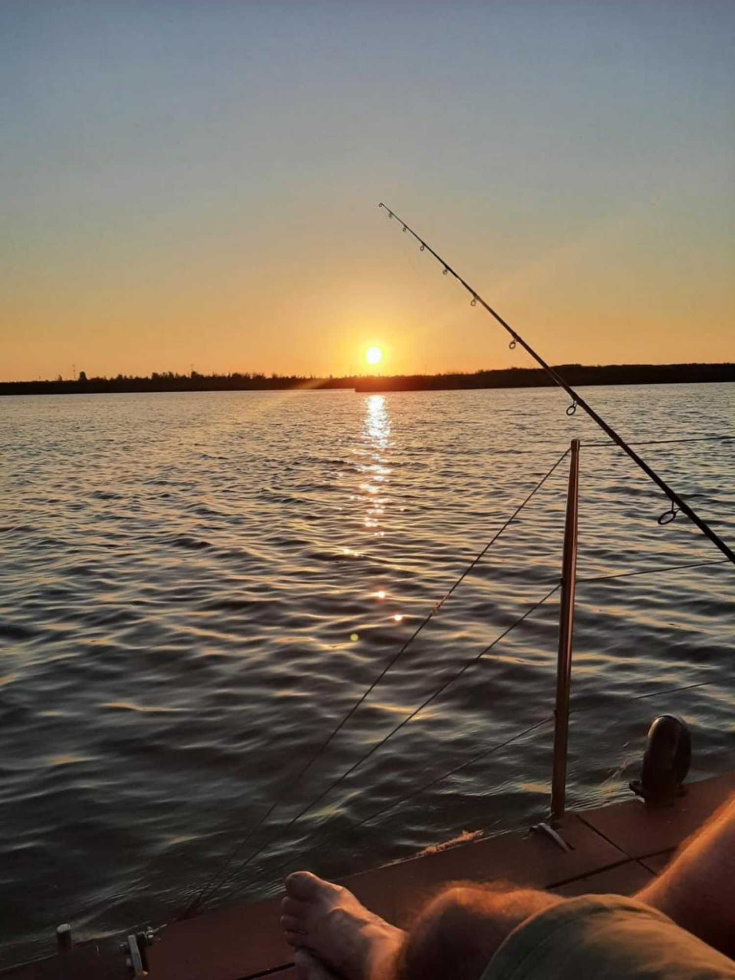 Gift card for Aquahome - NP de Biesbosch - Bijzonder Overnachten op Een Houseboat!