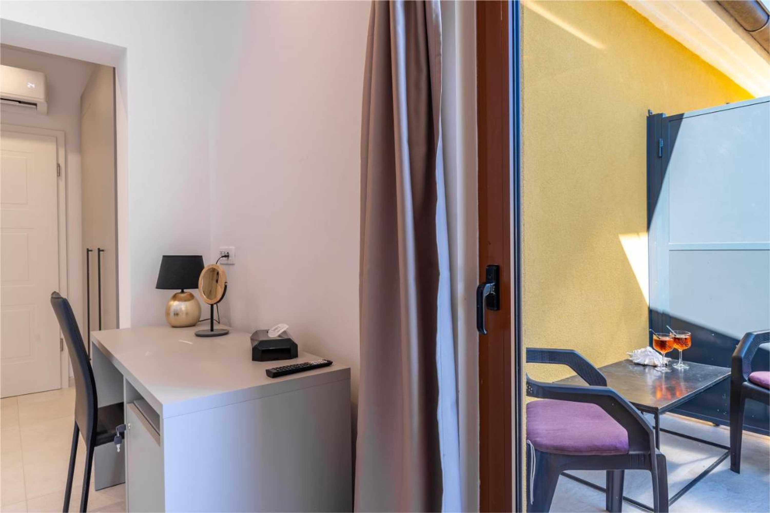 Gift card for Rooms With Free Parking