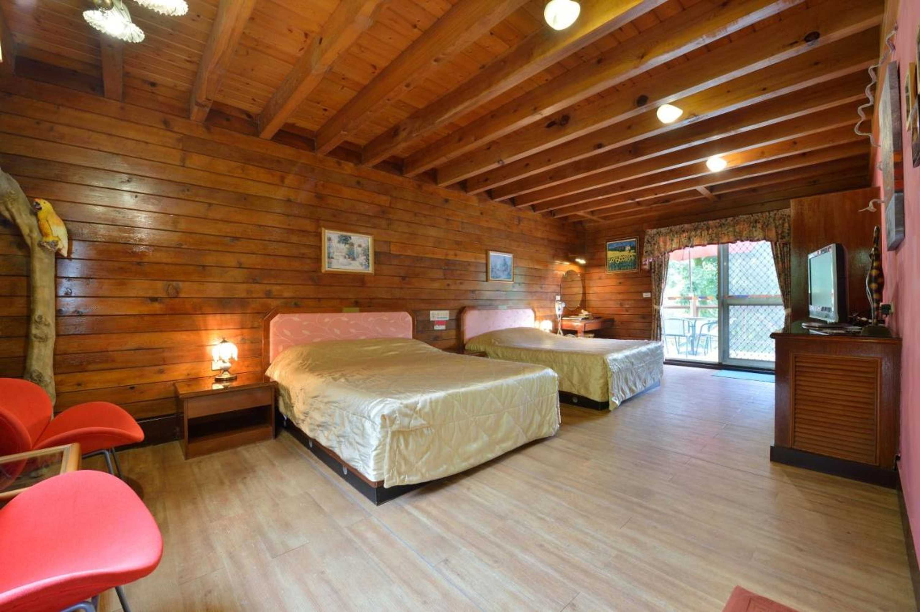 Gift card for Shinmingshan Holiday Inn