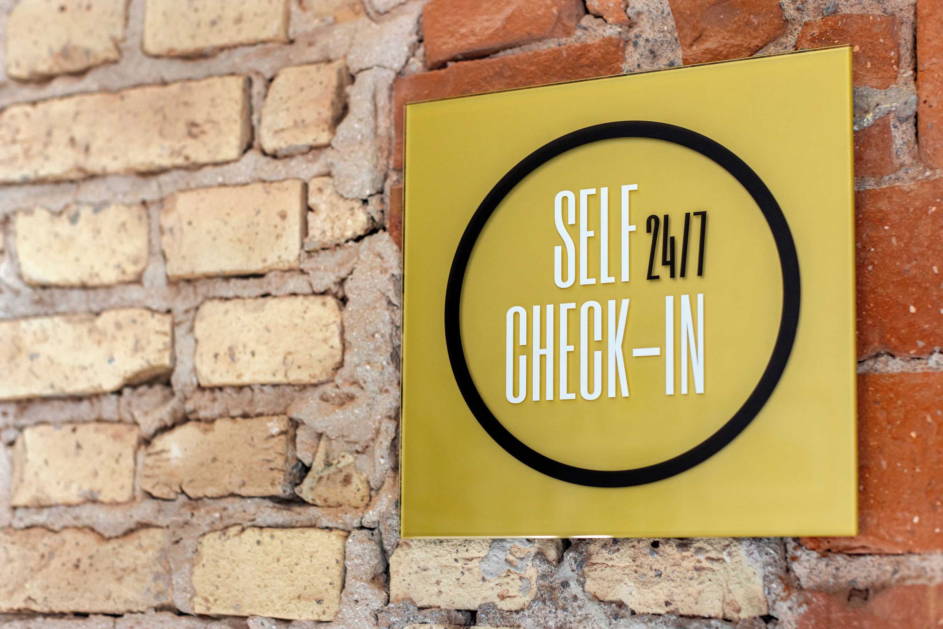 Gift card for Bollwerk Lifestyle Hotel - Automatisiertes Hotel Mit Self Check In Gift card for Bollwerk Lifestyle Hotel - Automatisiertes Hotel Mit Self Check In