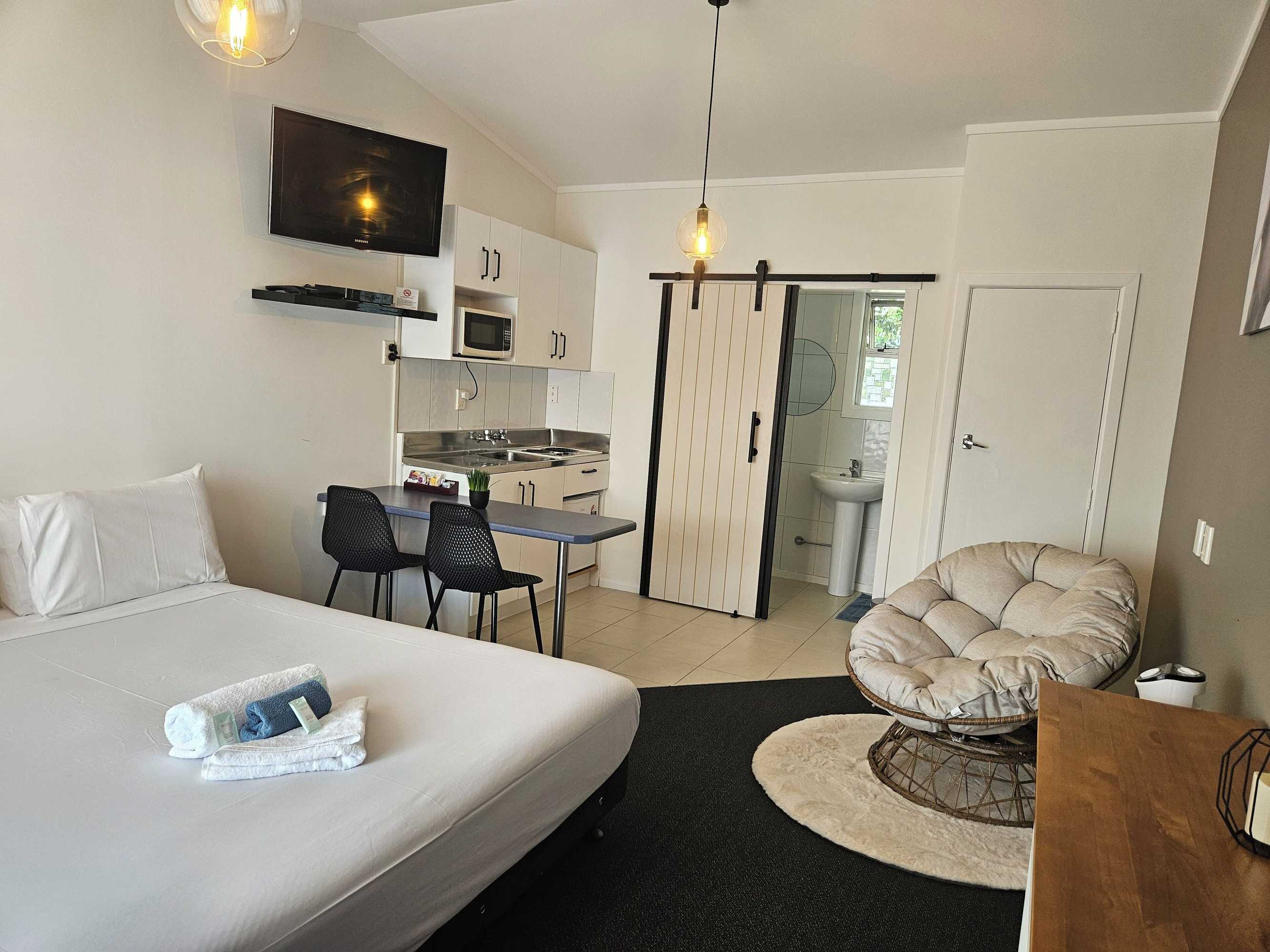 Gift card for Frimley Lodge Motel Gift card for Frimley Lodge Motel