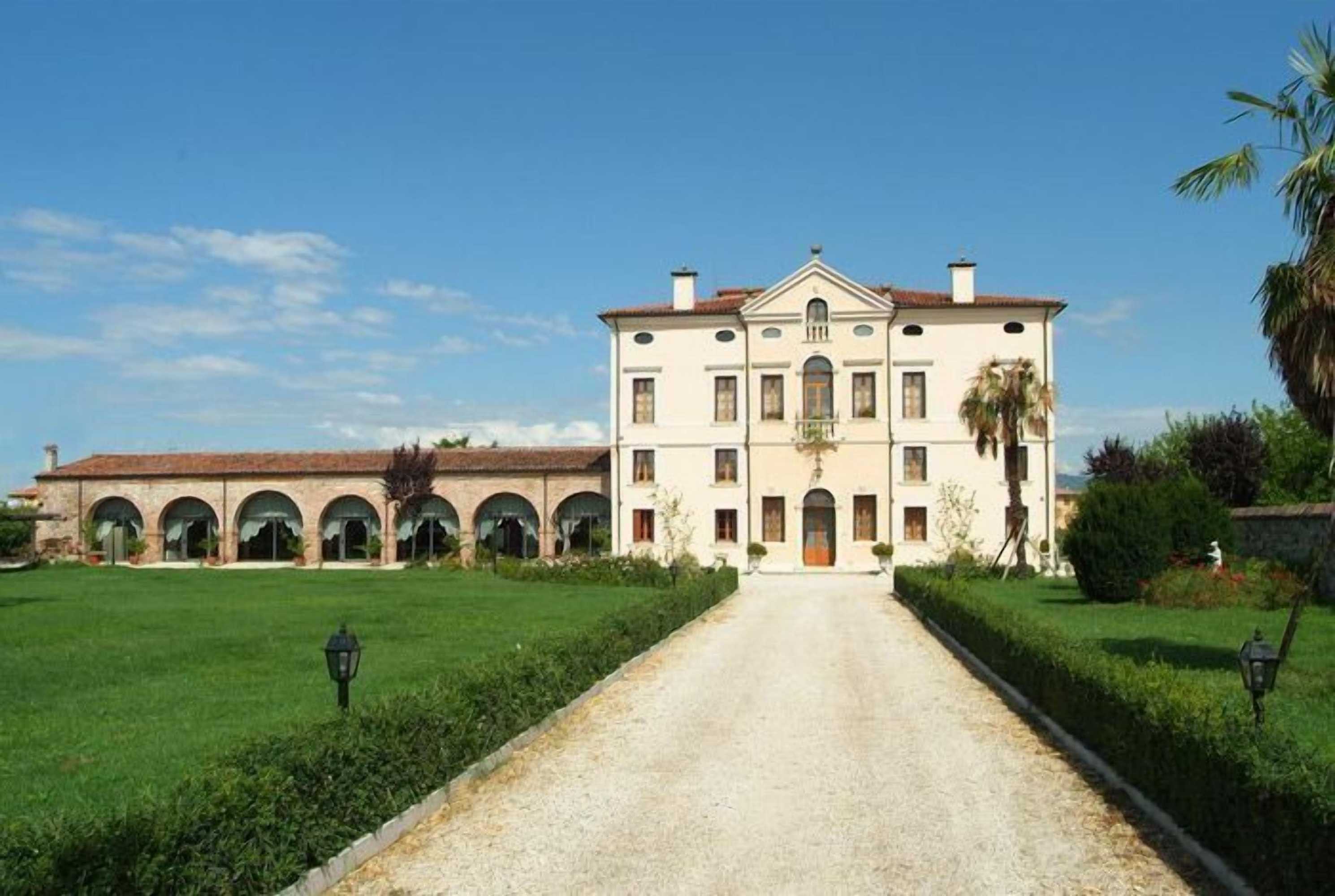 Gift card for Villa Bongiovanni Gift card for Villa Bongiovanni
