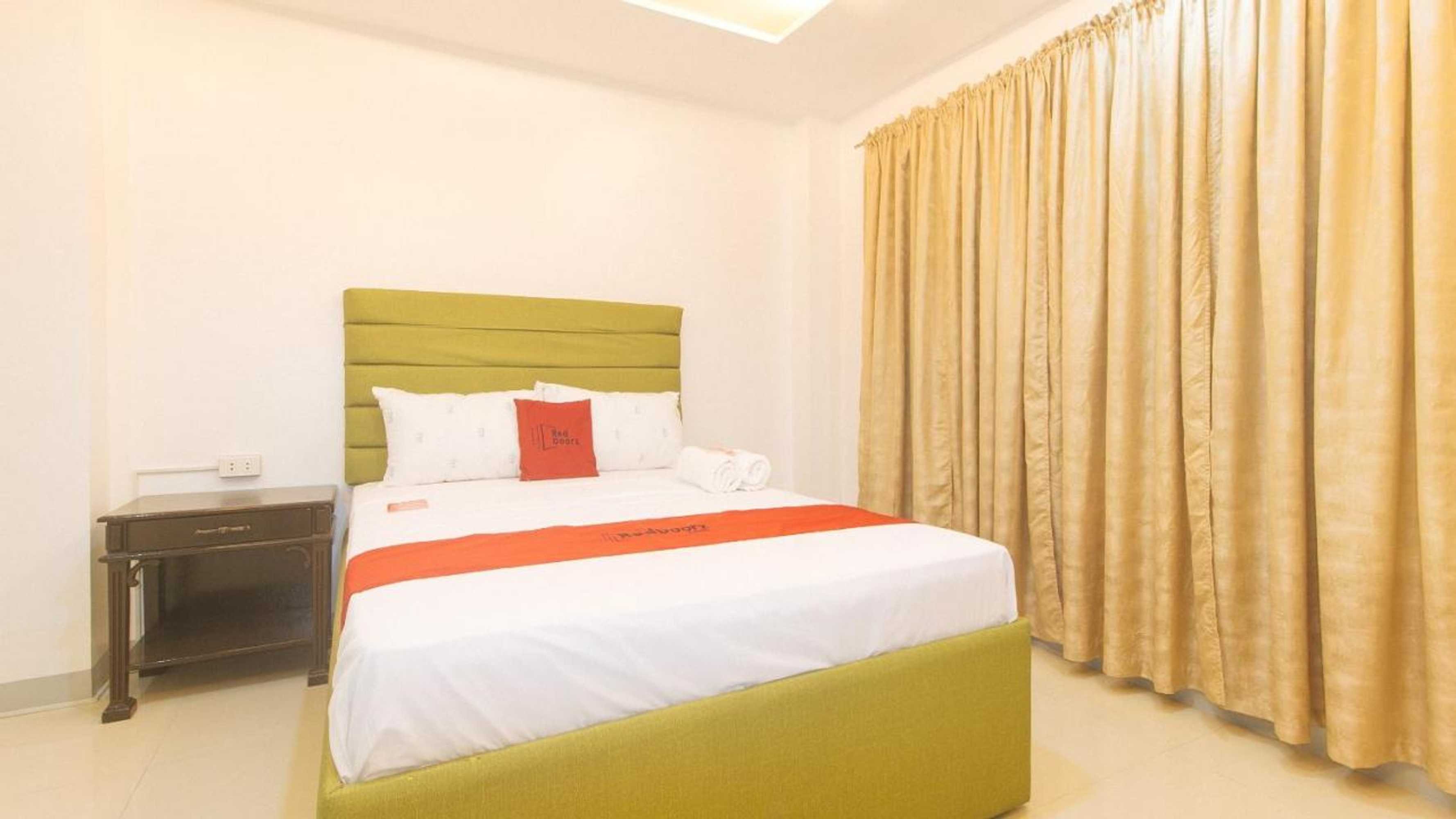 Gift card for Reddoorz at Ebm One Building