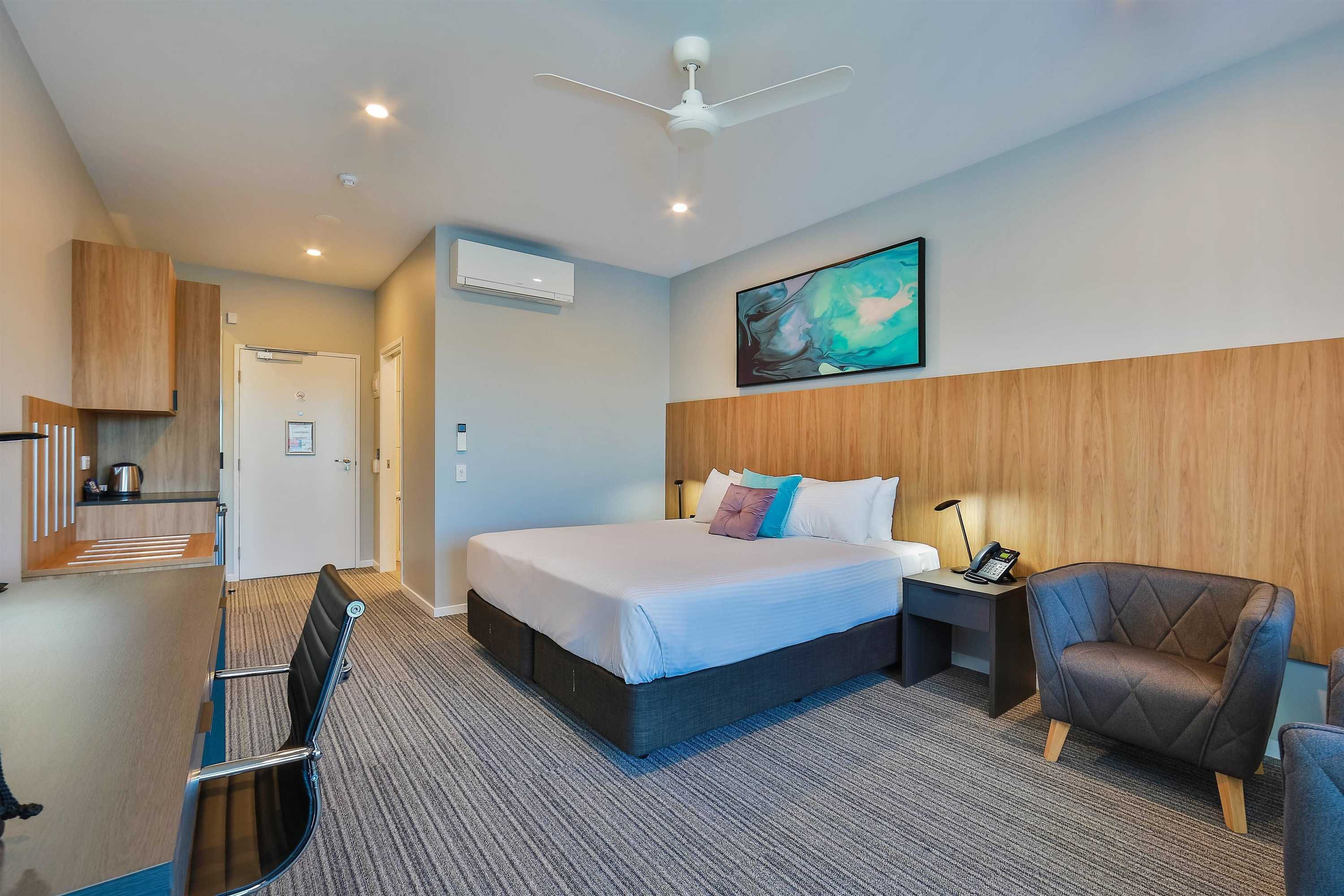 Gift card for Best Western Plus North Lakes Hotel Gift card for Best Western Plus North Lakes Hotel