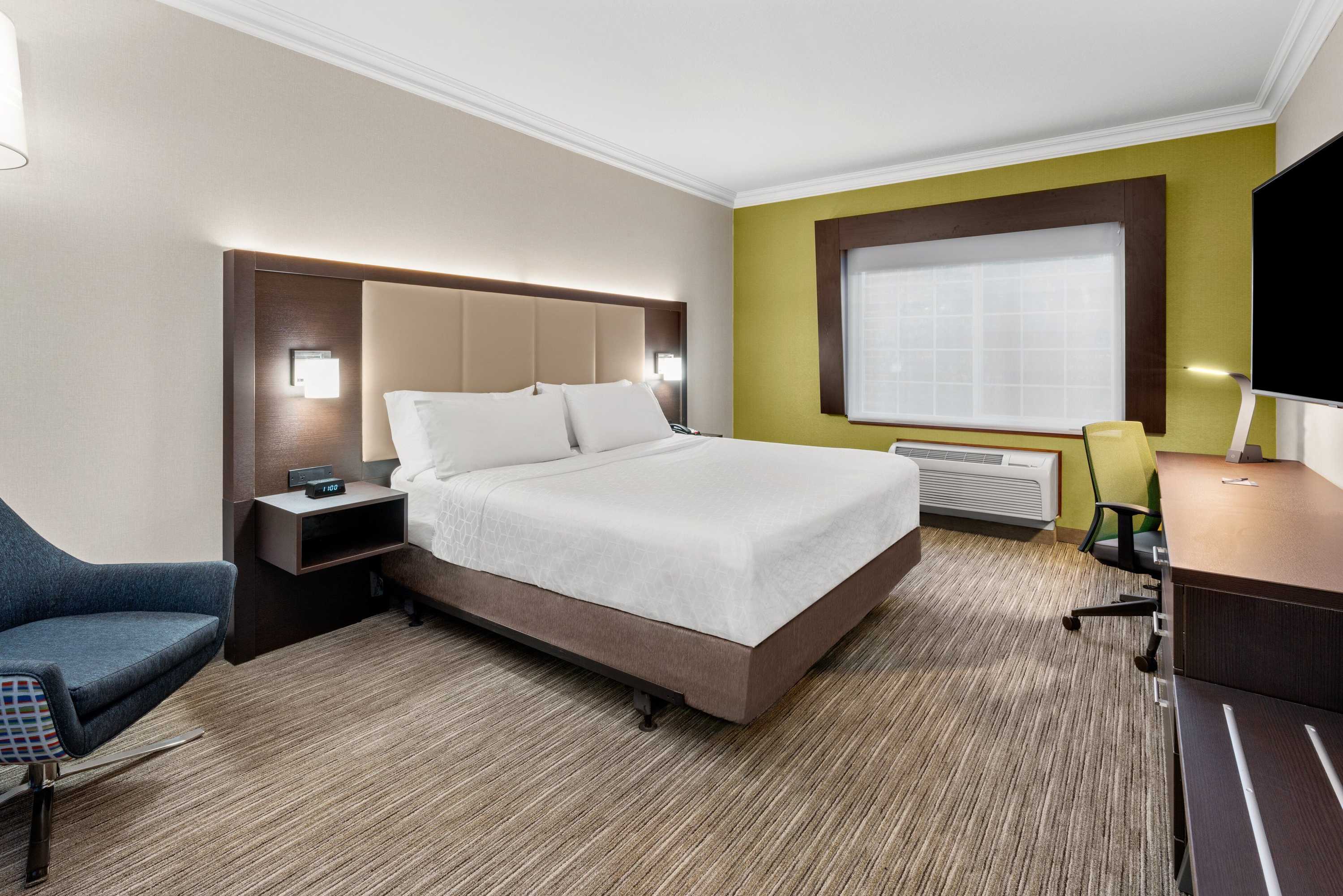 Gift card for Holiday Inn Express & Suites Klamath Falls Central by Ihg Gift card for Holiday Inn Express & Suites Klamath Falls Central by Ihg