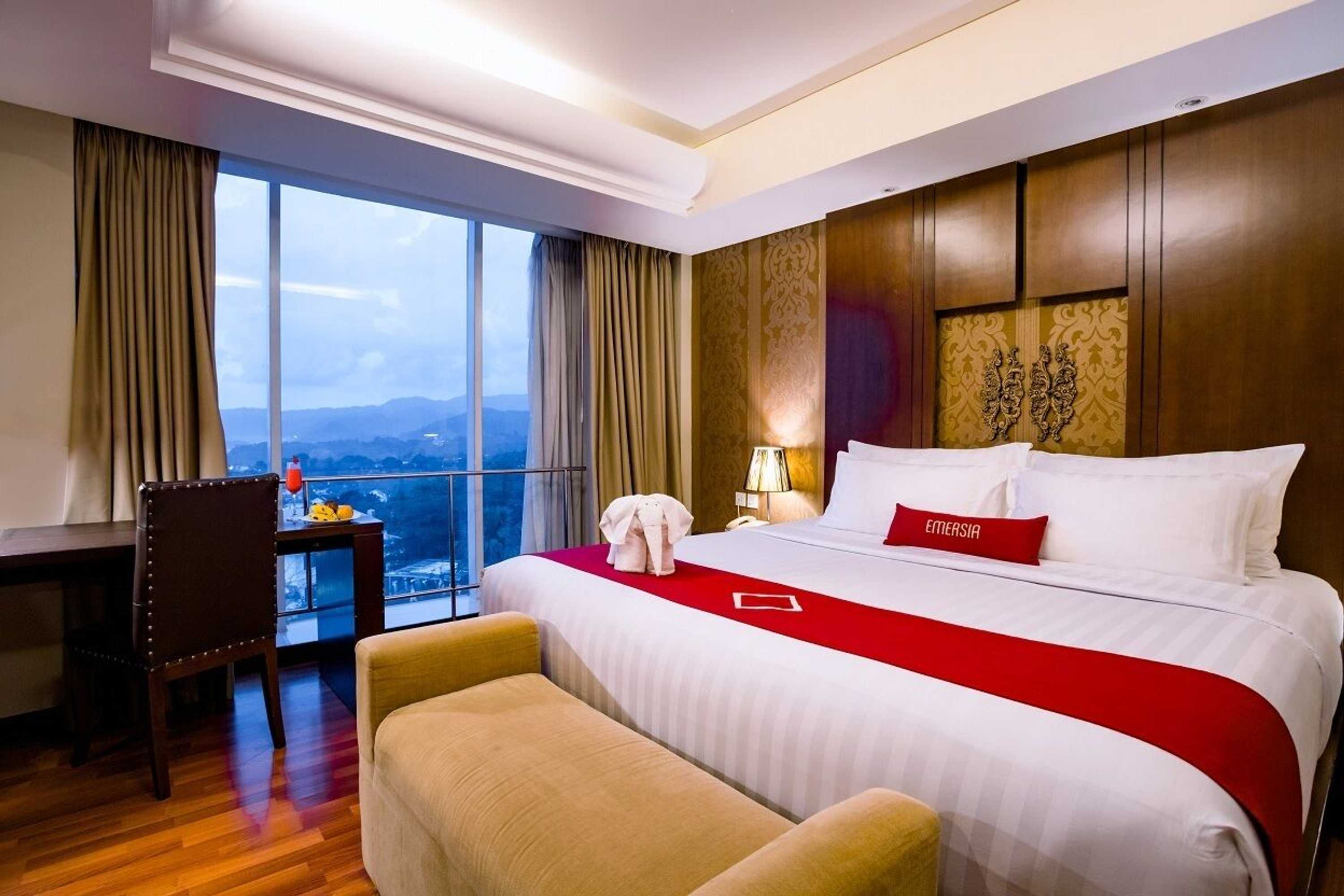 Gift card for Emersia Hotel & Resort Gift card for Emersia Hotel & Resort