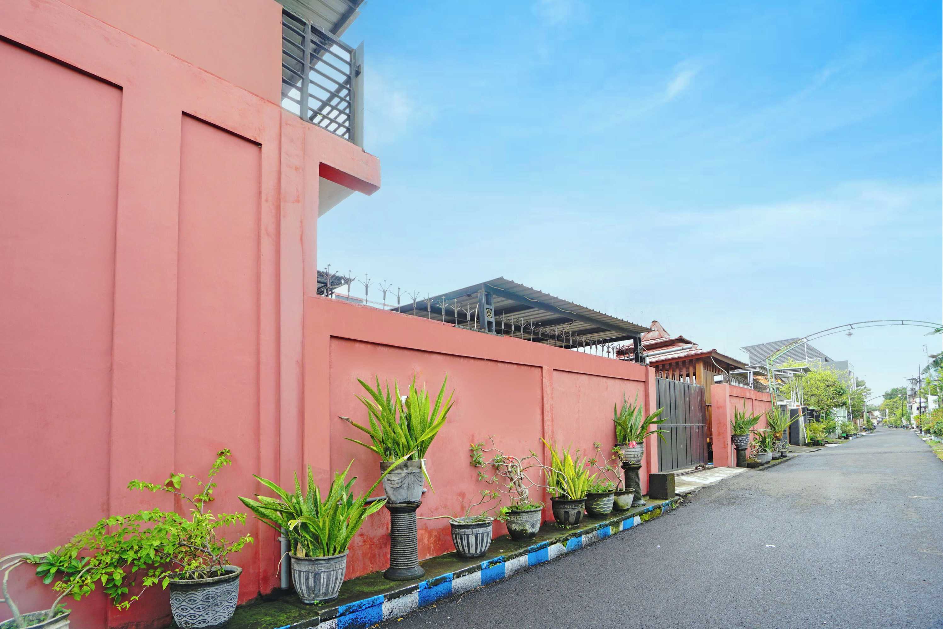 Gift card for Super Oyo 3702 Homestay Bougenville Syariah