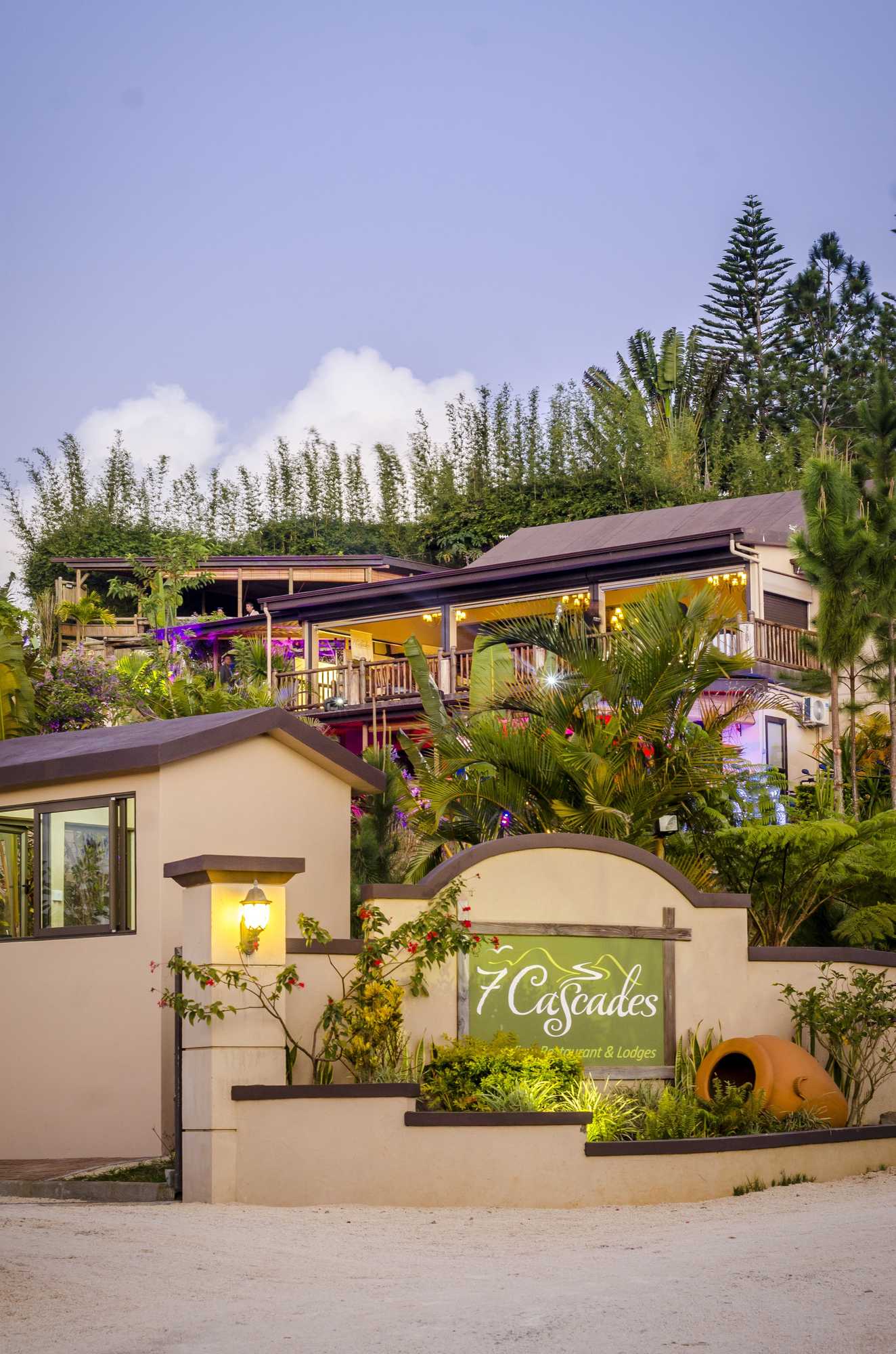 Gift card for 7 Cascades Restaurant Bar & Lodges Gift card for 7 Cascades Restaurant Bar & Lodges