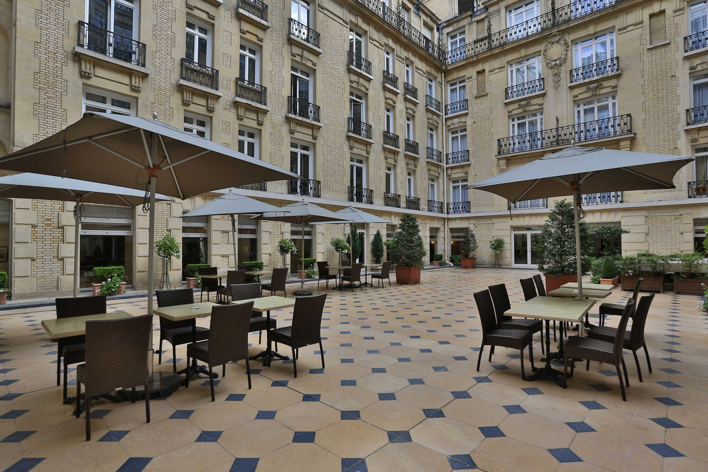 Gift card for Fraser Suites Le Claridge Champs-Elysées Gift card for Fraser Suites Le Claridge Champs-Elysées
