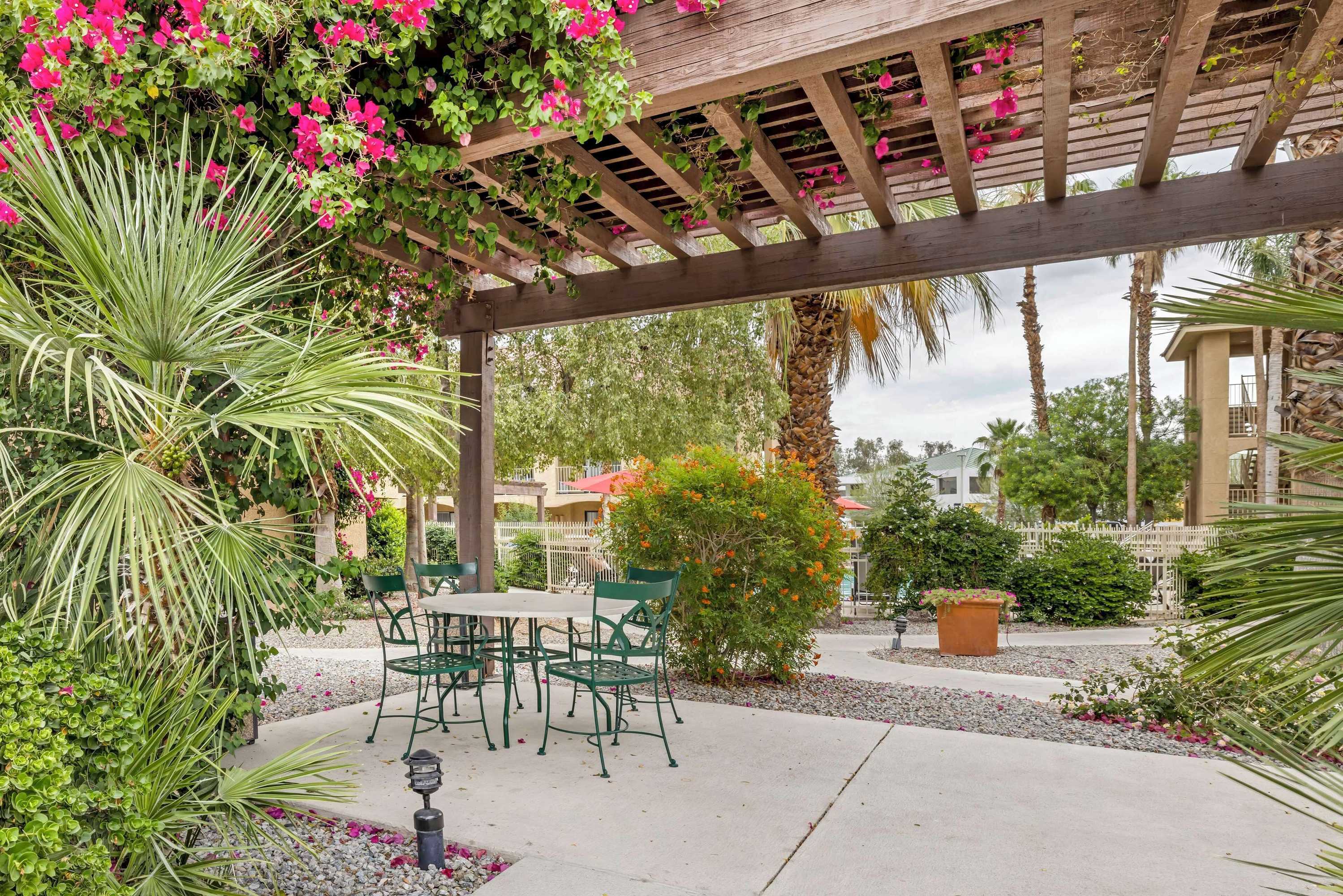 Gift card for Best Western Plus Palm Desert Resort Gift card for Best Western Plus Palm Desert Resort