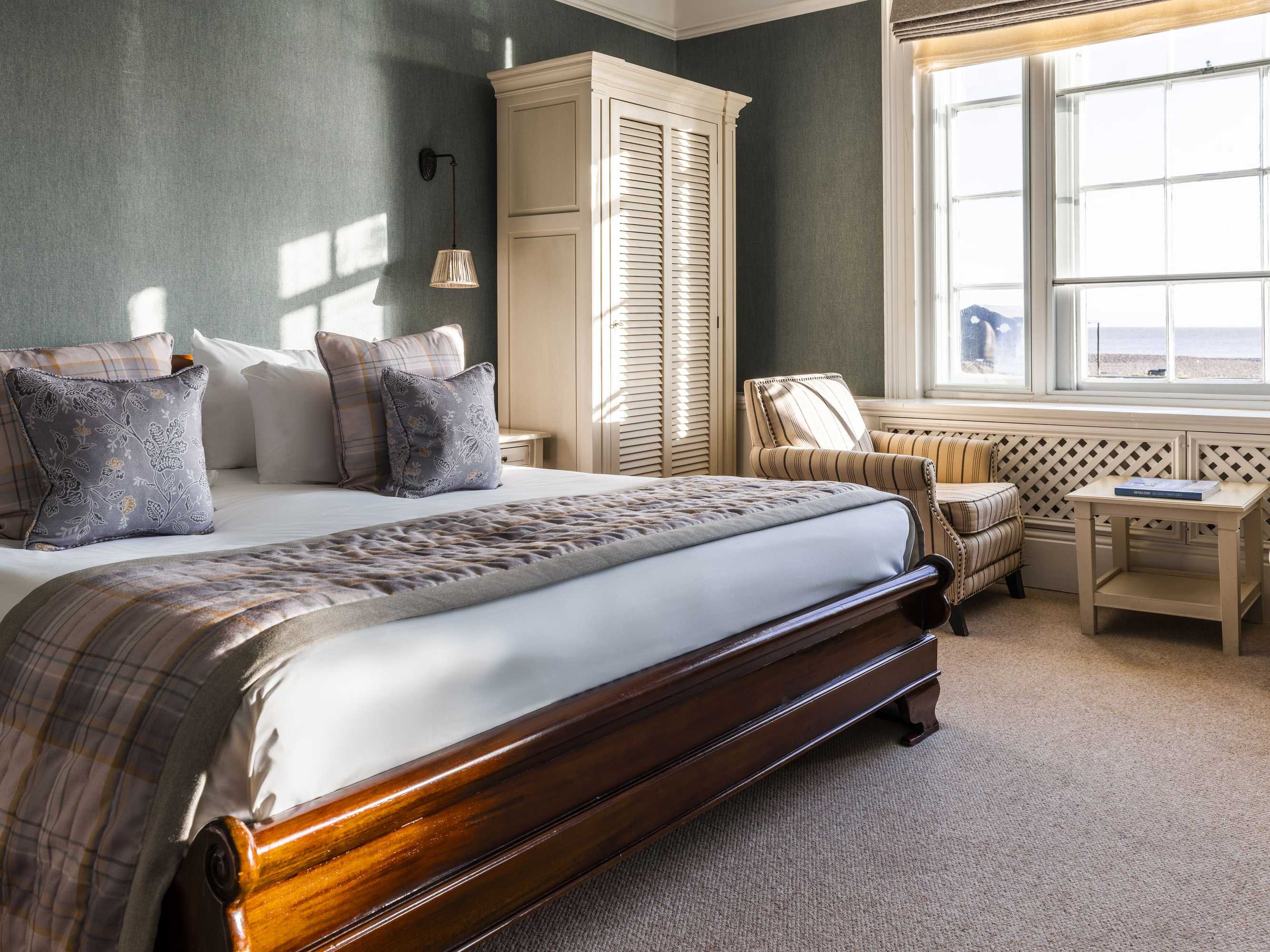 Gift card for White Lion Hotel - Aldeburgh Gift card for White Lion Hotel - Aldeburgh